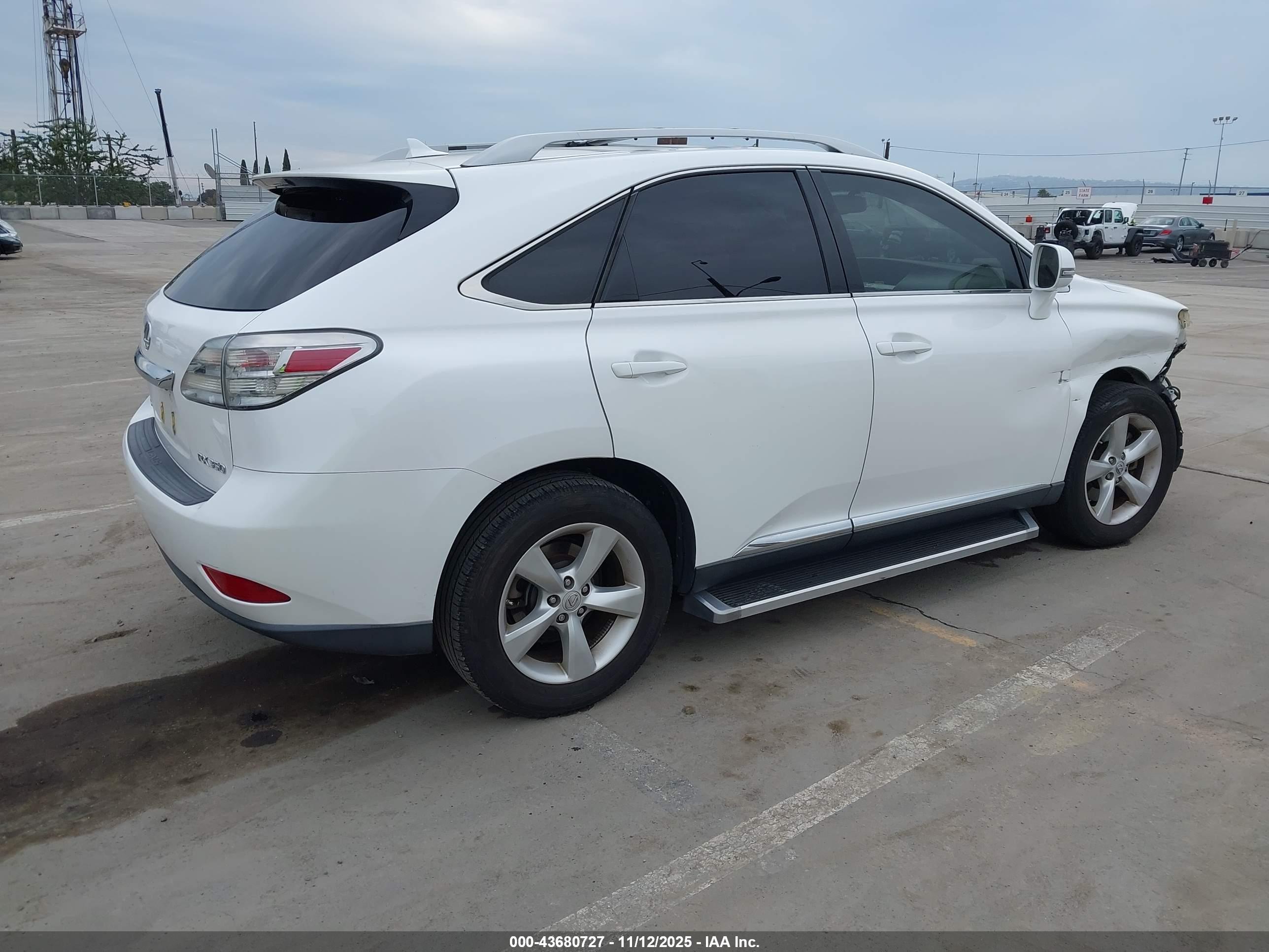LEXUS RX image 4