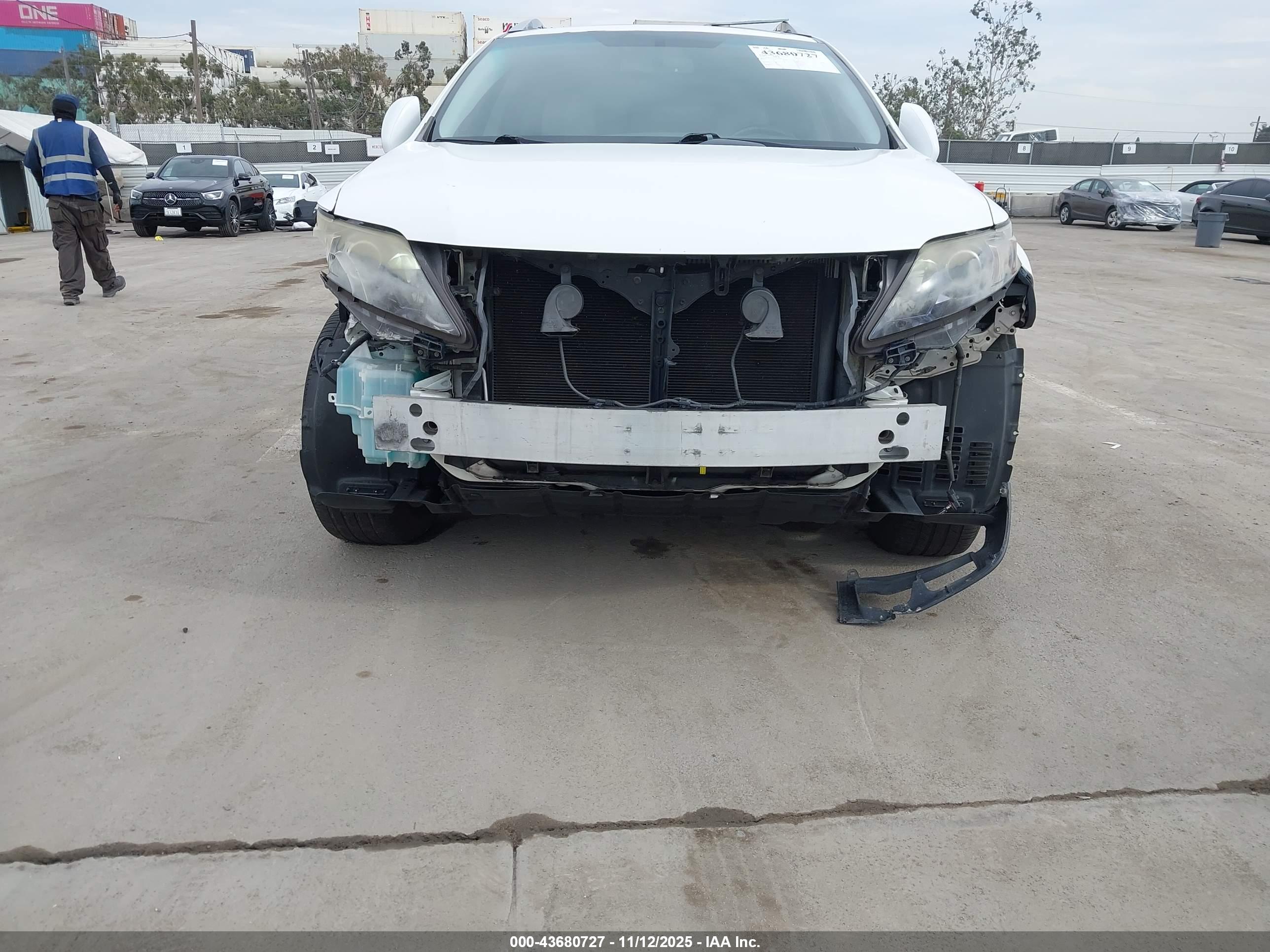 LEXUS RX image 6