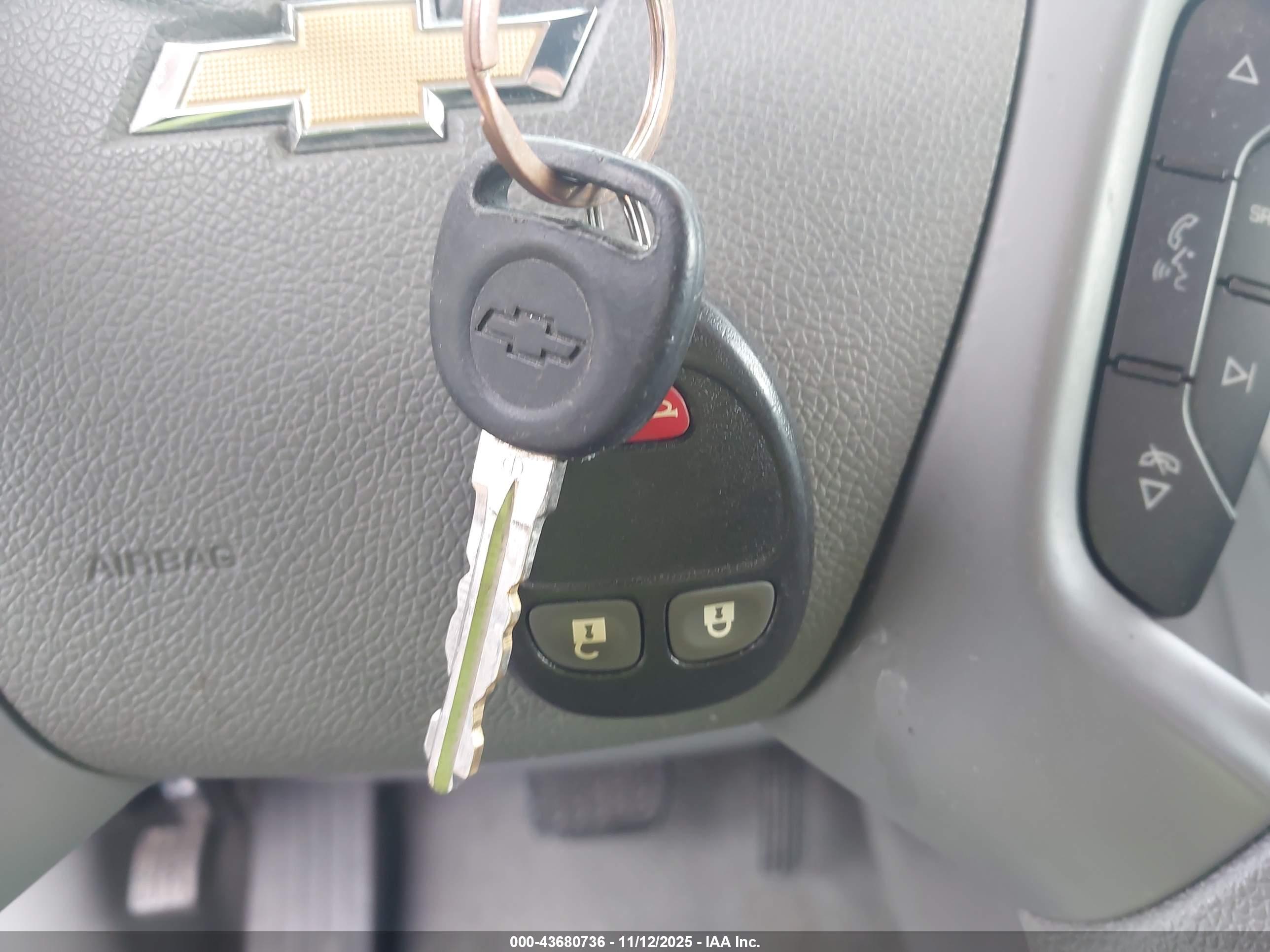 CHEVROLET TRAVERSE image 11