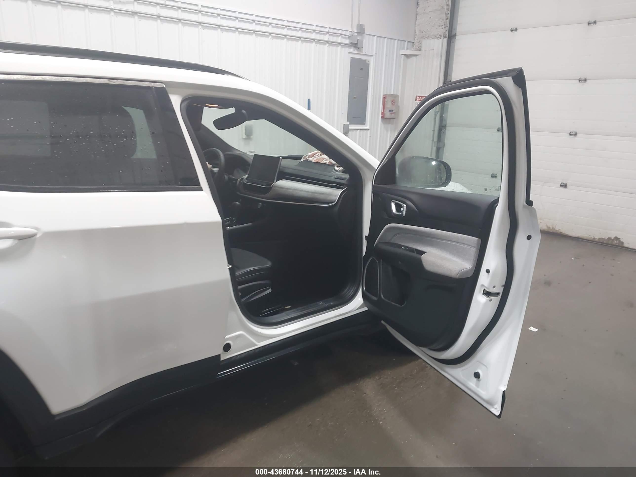 JEEP COMPASS image 5