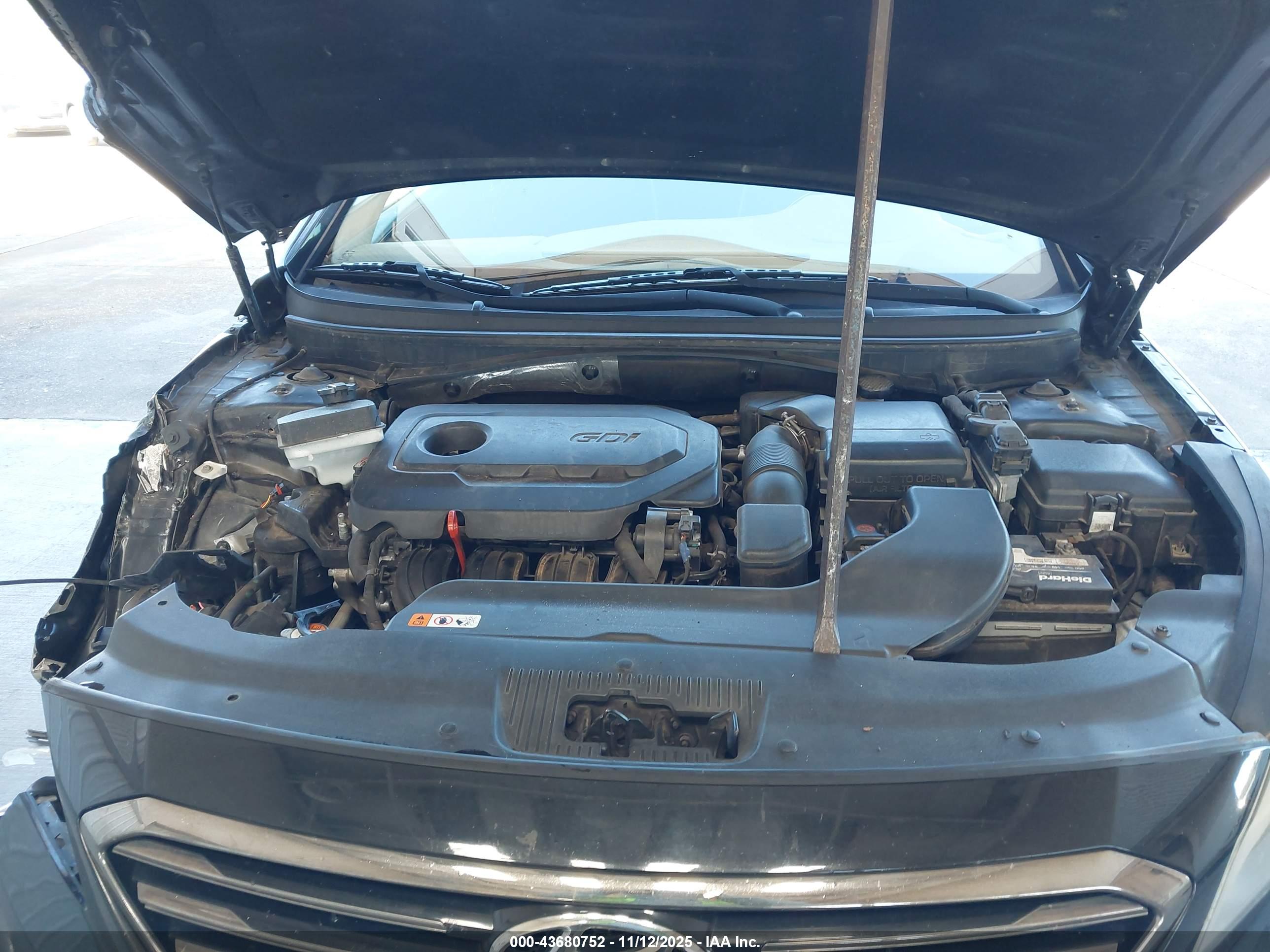 HYUNDAI SONATA image 10