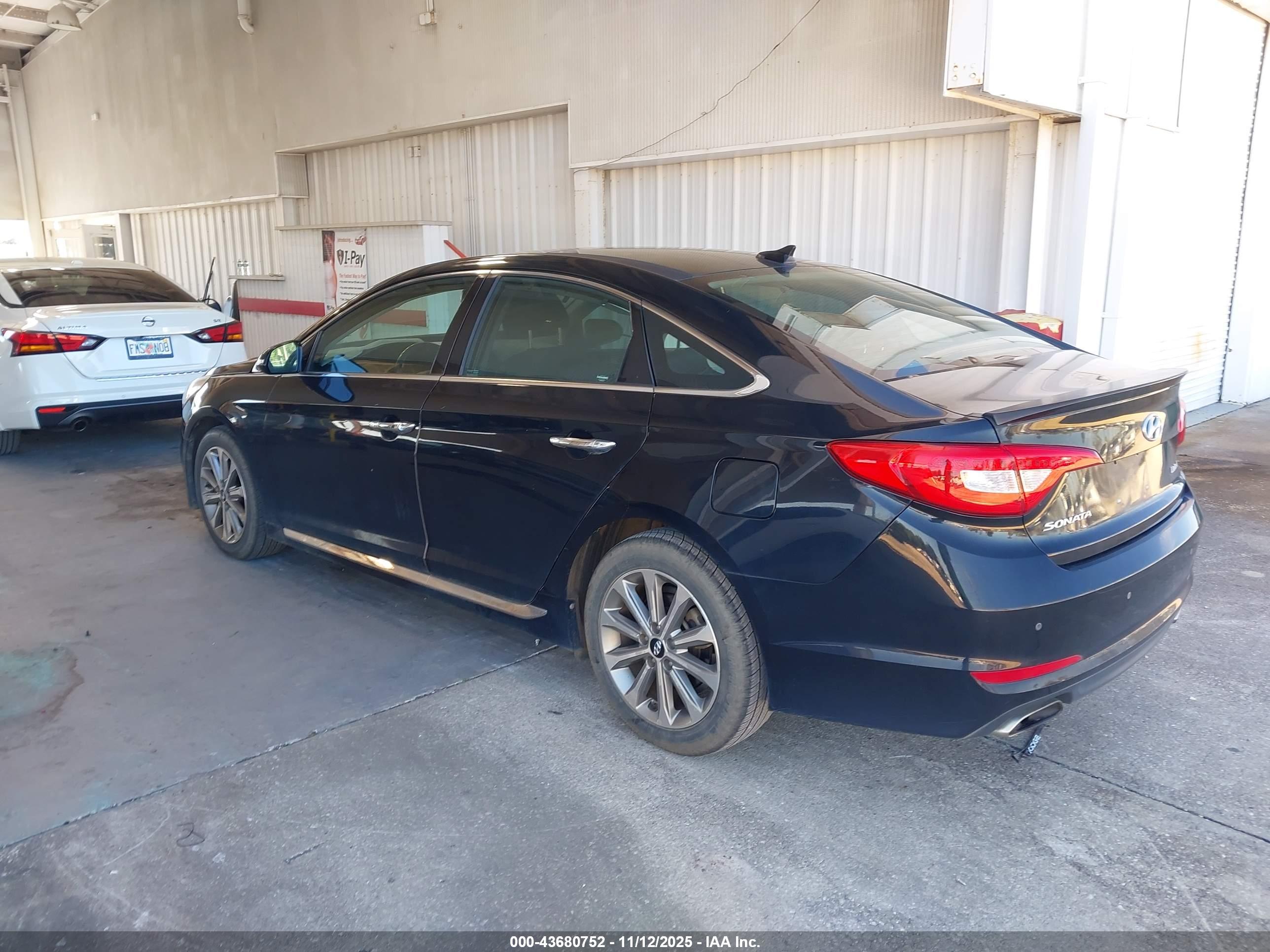 HYUNDAI SONATA image 3