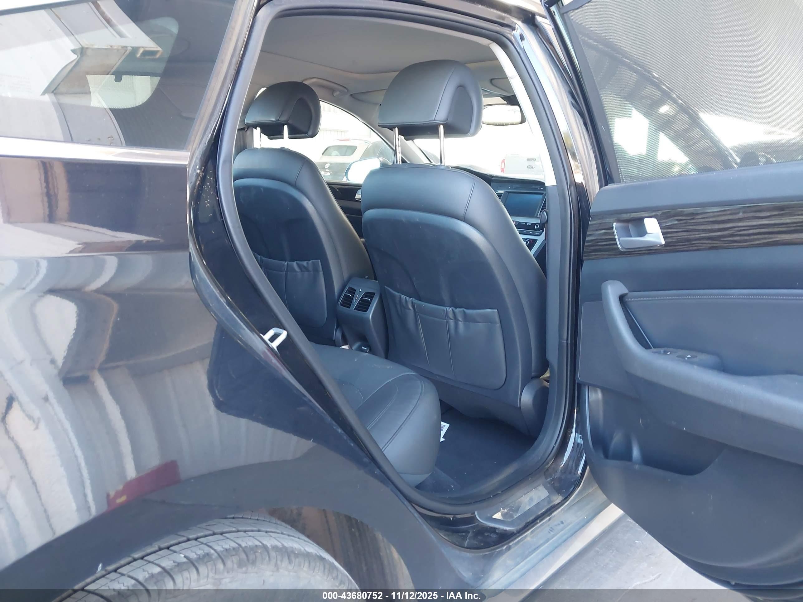 HYUNDAI SONATA image 8