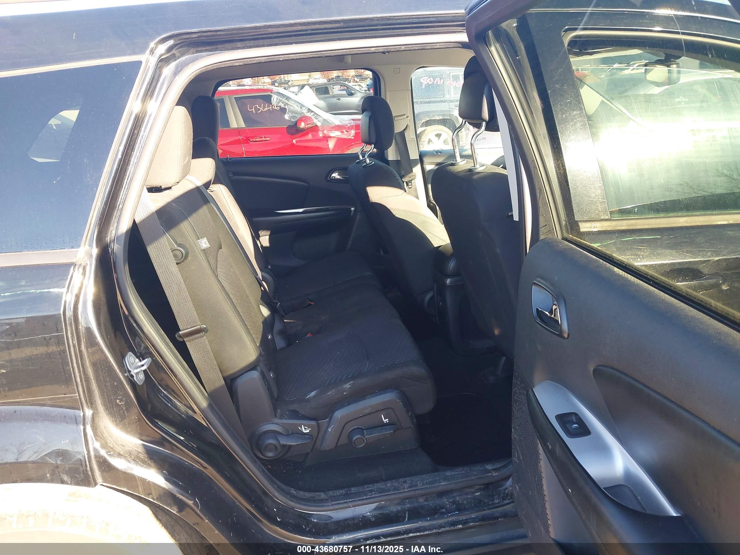 DODGE JOURNEY image 8