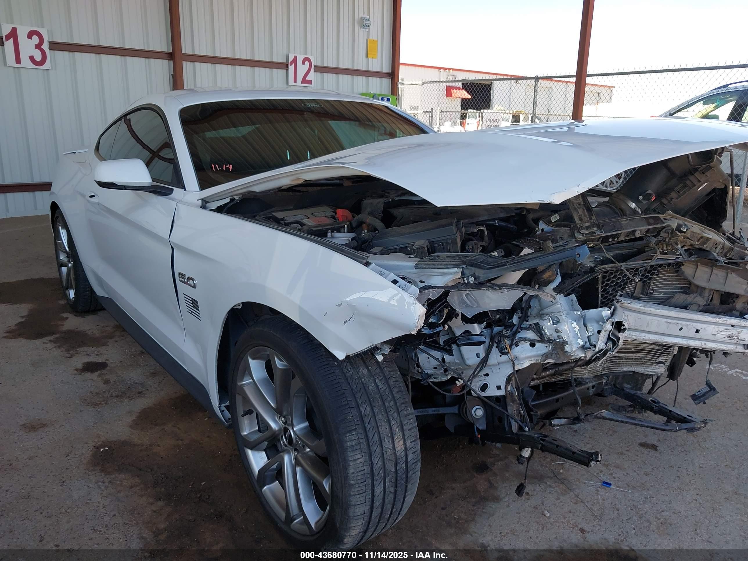 FORD MUSTANG image 6