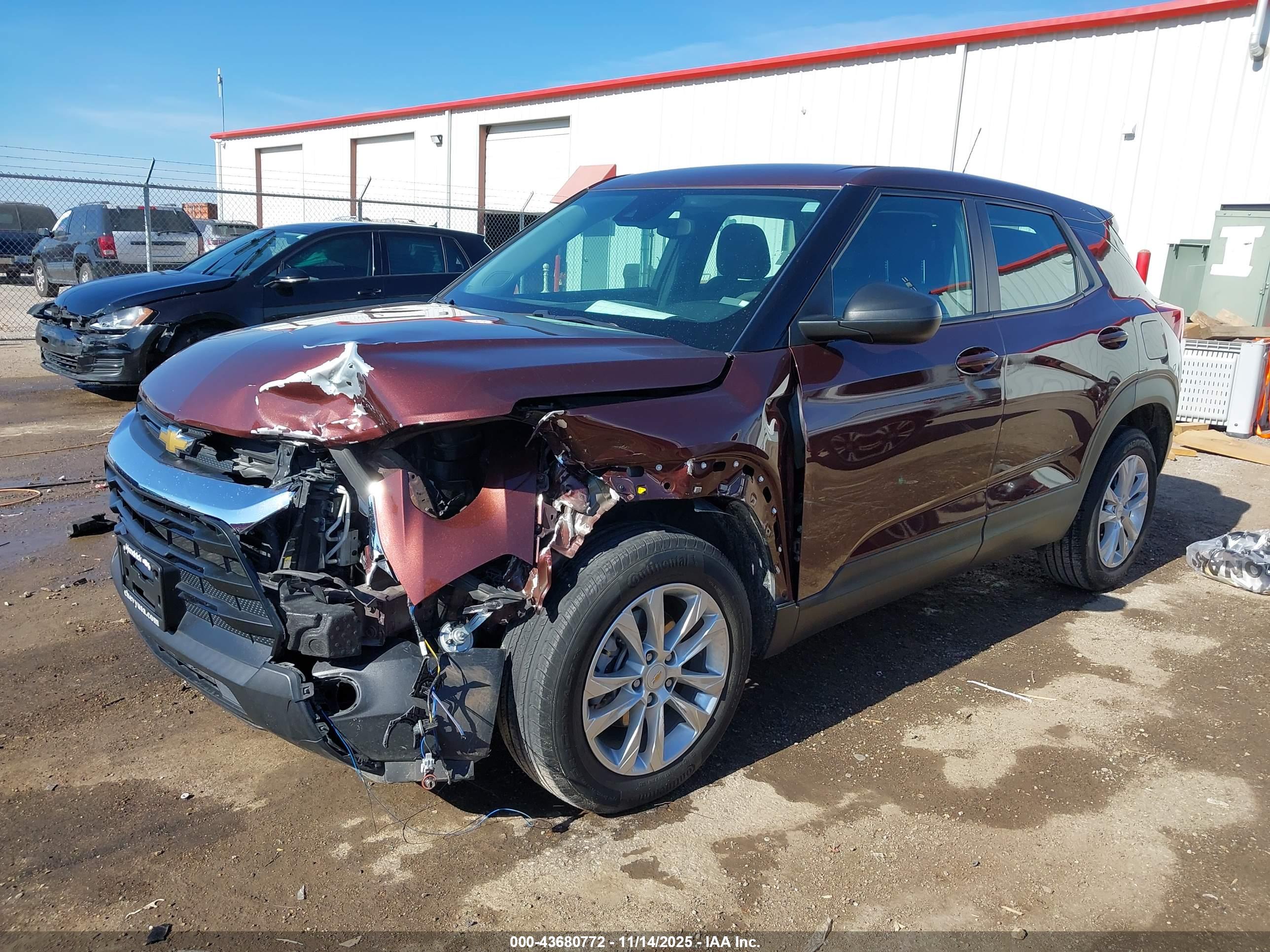 CHEVROLET TRAILBLAZER image 2