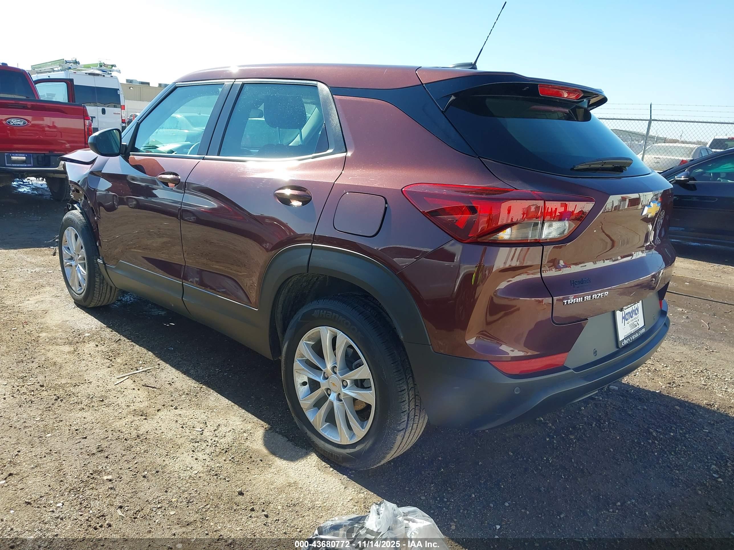 CHEVROLET TRAILBLAZER image 3