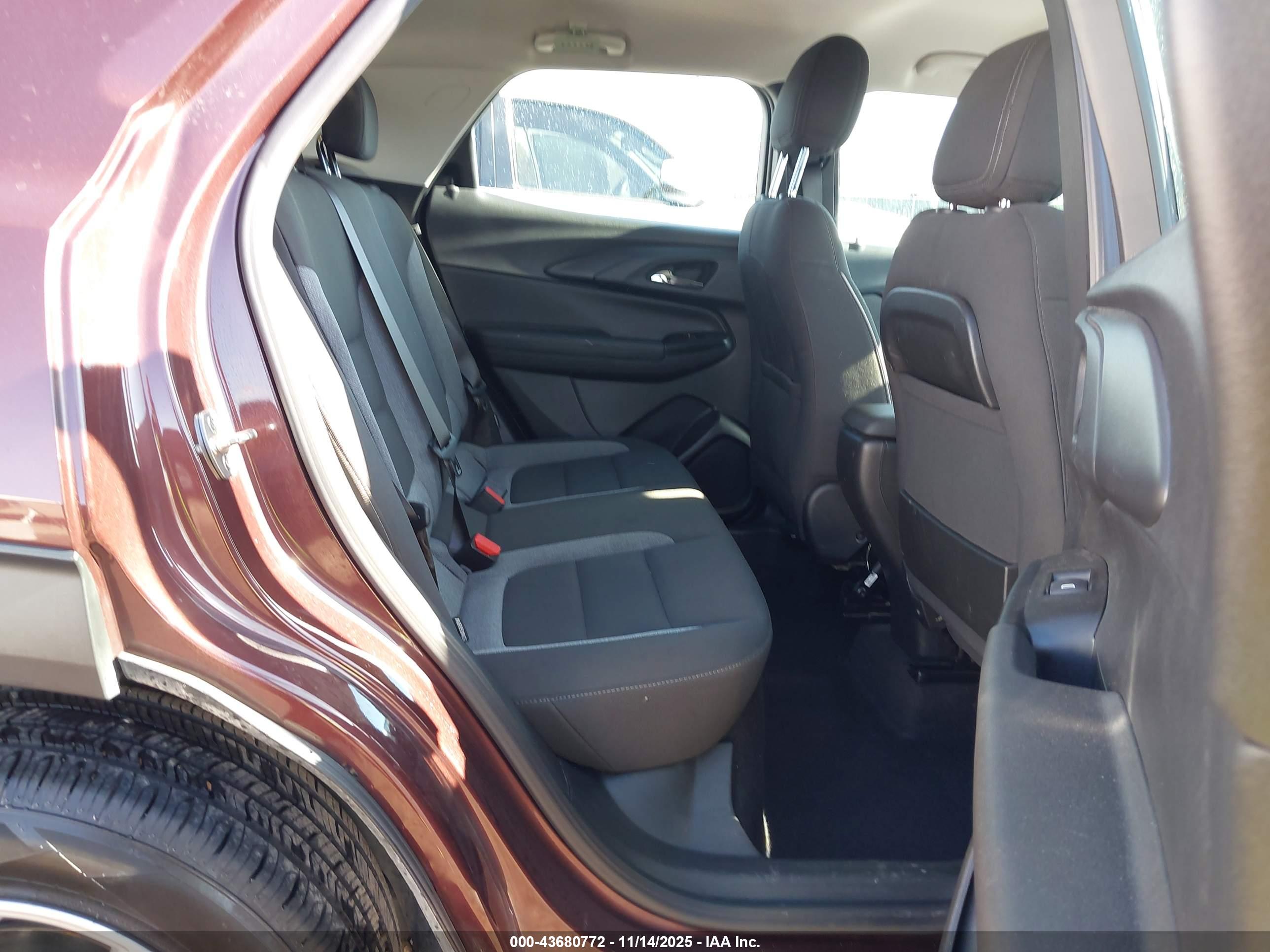 CHEVROLET TRAILBLAZER image 8