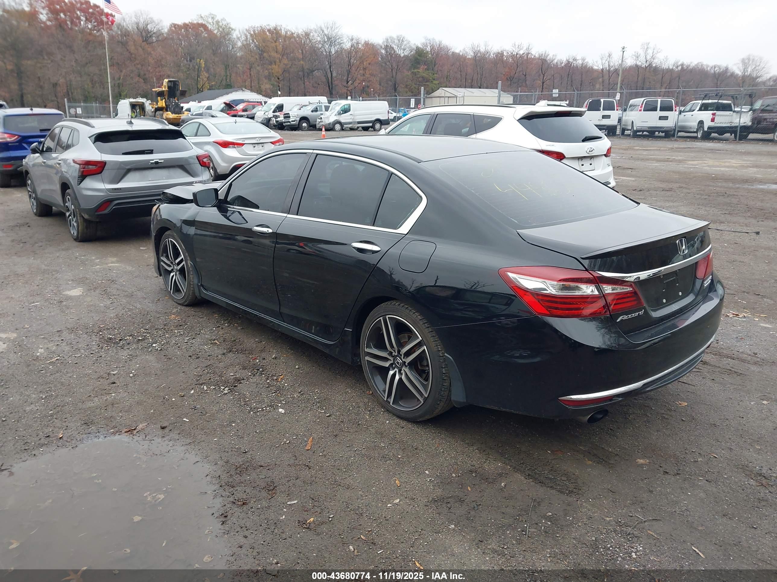 HONDA ACCORD image 3