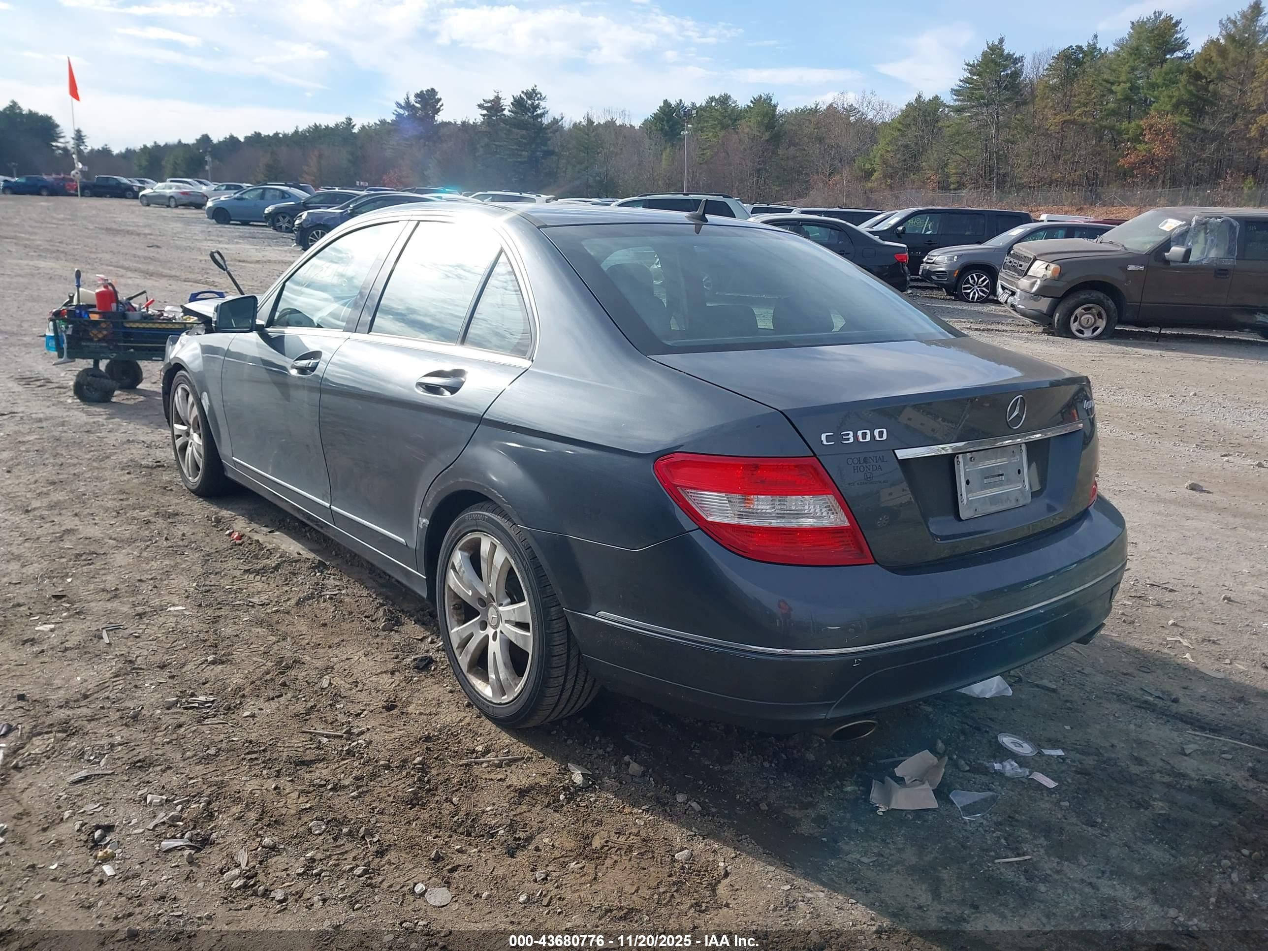MERCEDES-BENZ C image 3
