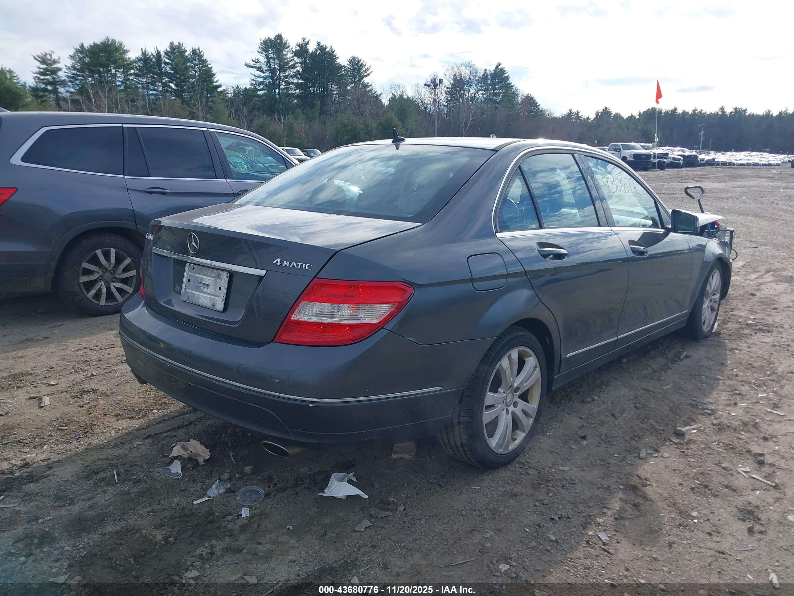 MERCEDES-BENZ C image 4