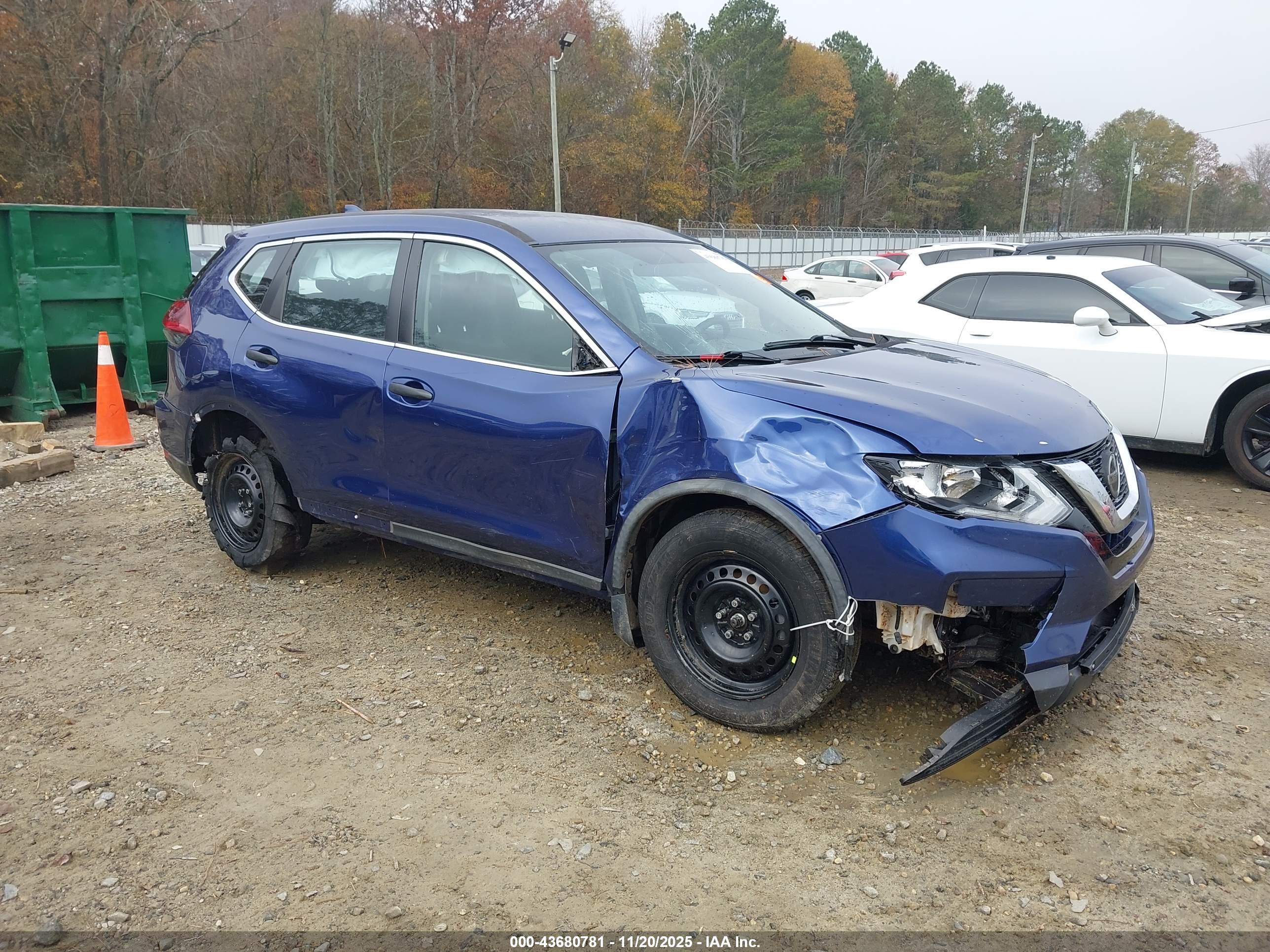 NISSAN ROGUE image 6