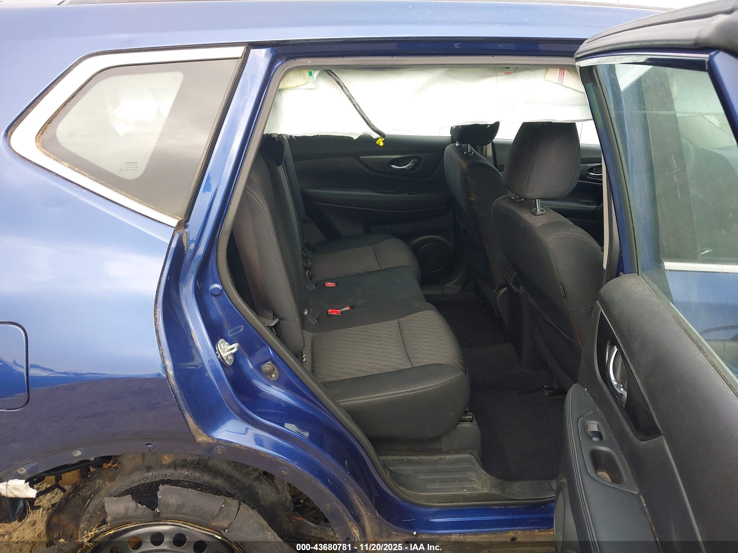 NISSAN ROGUE image 8