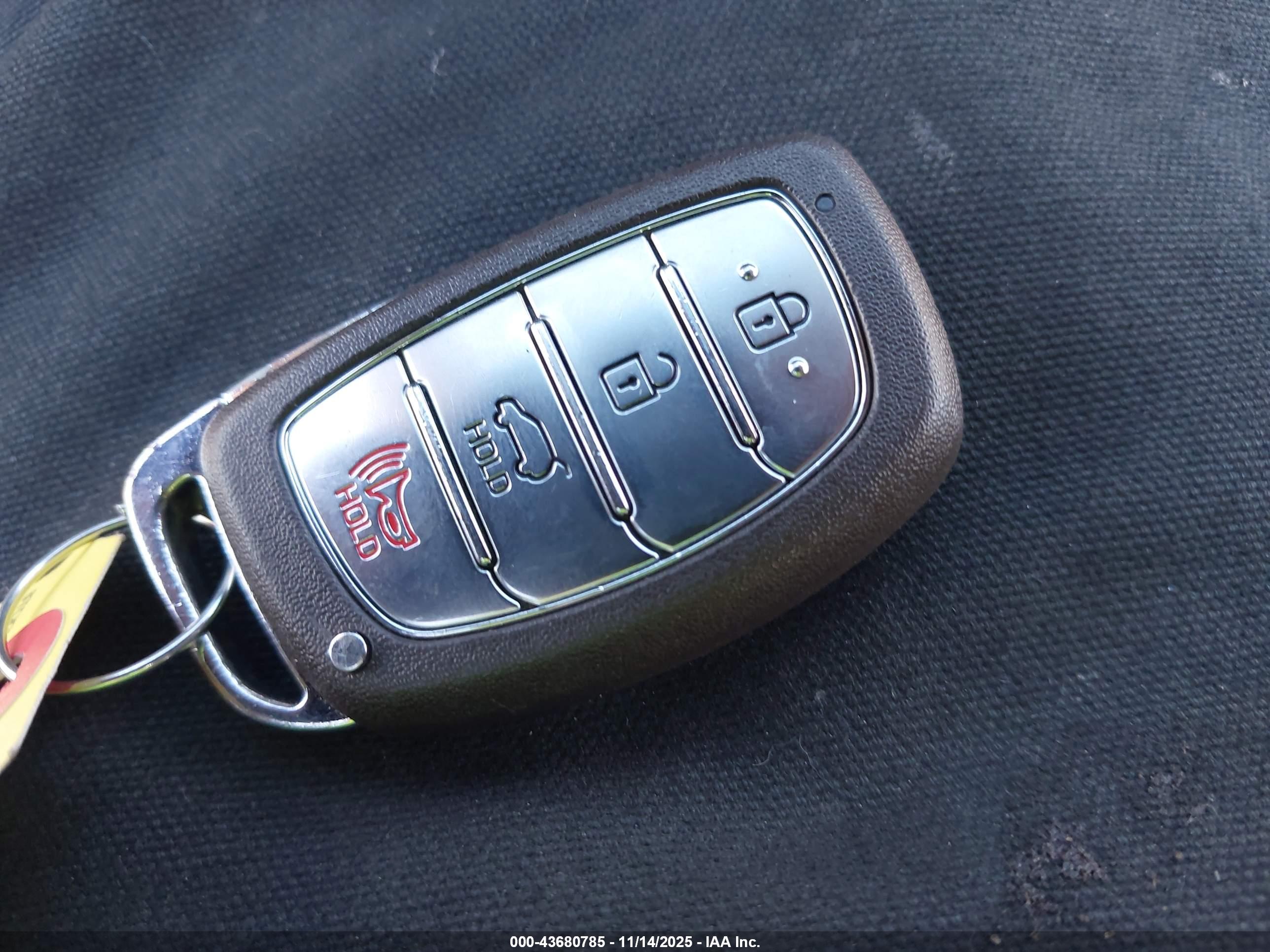 HYUNDAI IONIQ image 11