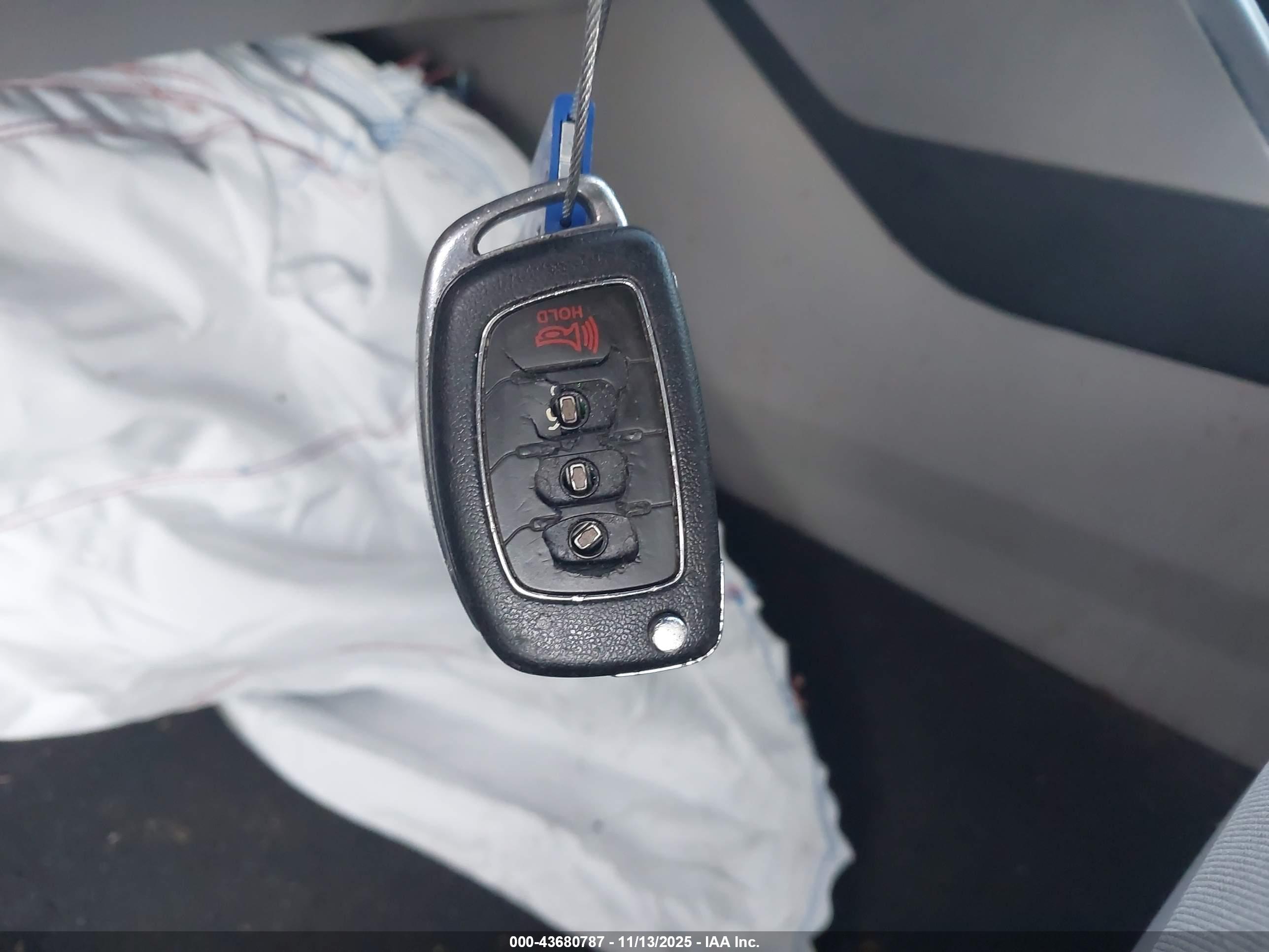 HYUNDAI SONATA image 11