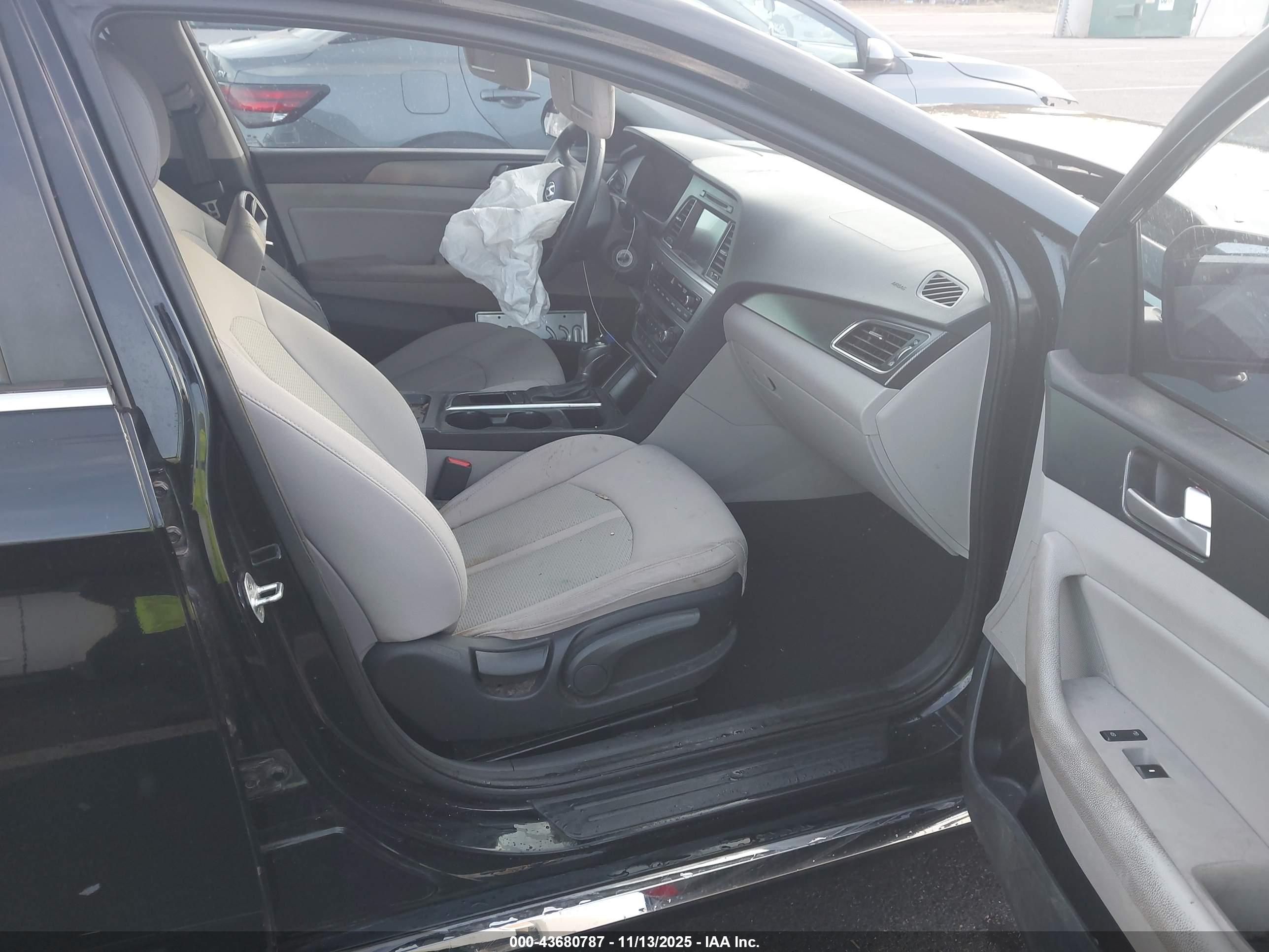 HYUNDAI SONATA image 5
