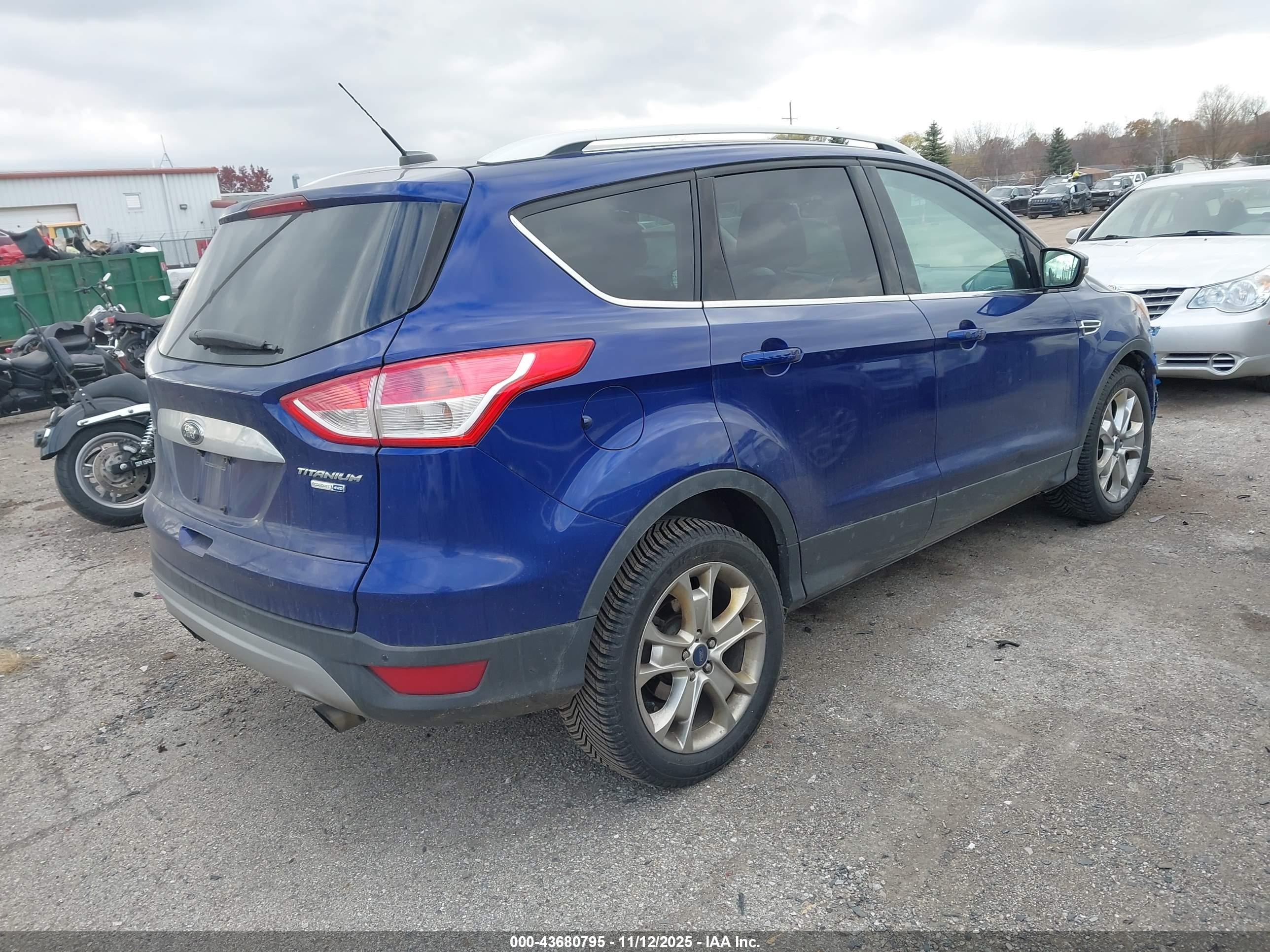 FORD ESCAPE image 4