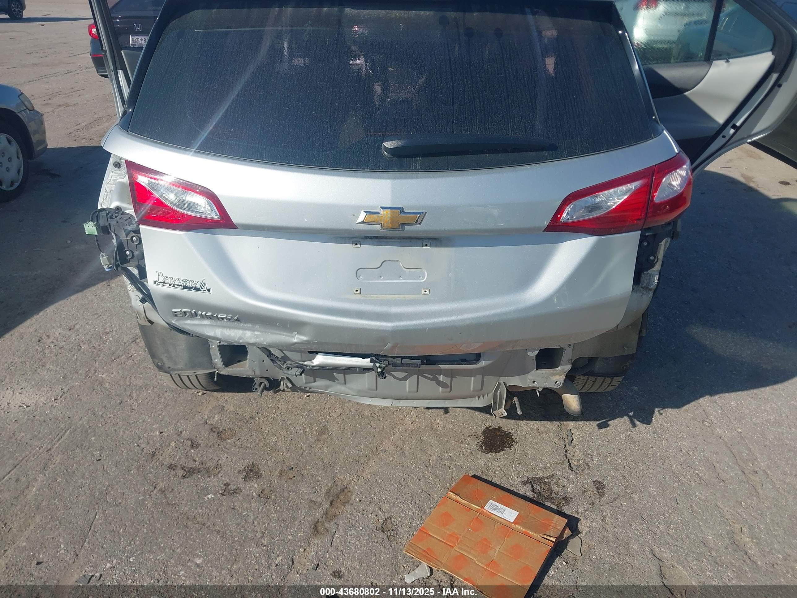 CHEVROLET EQUINOX image 6