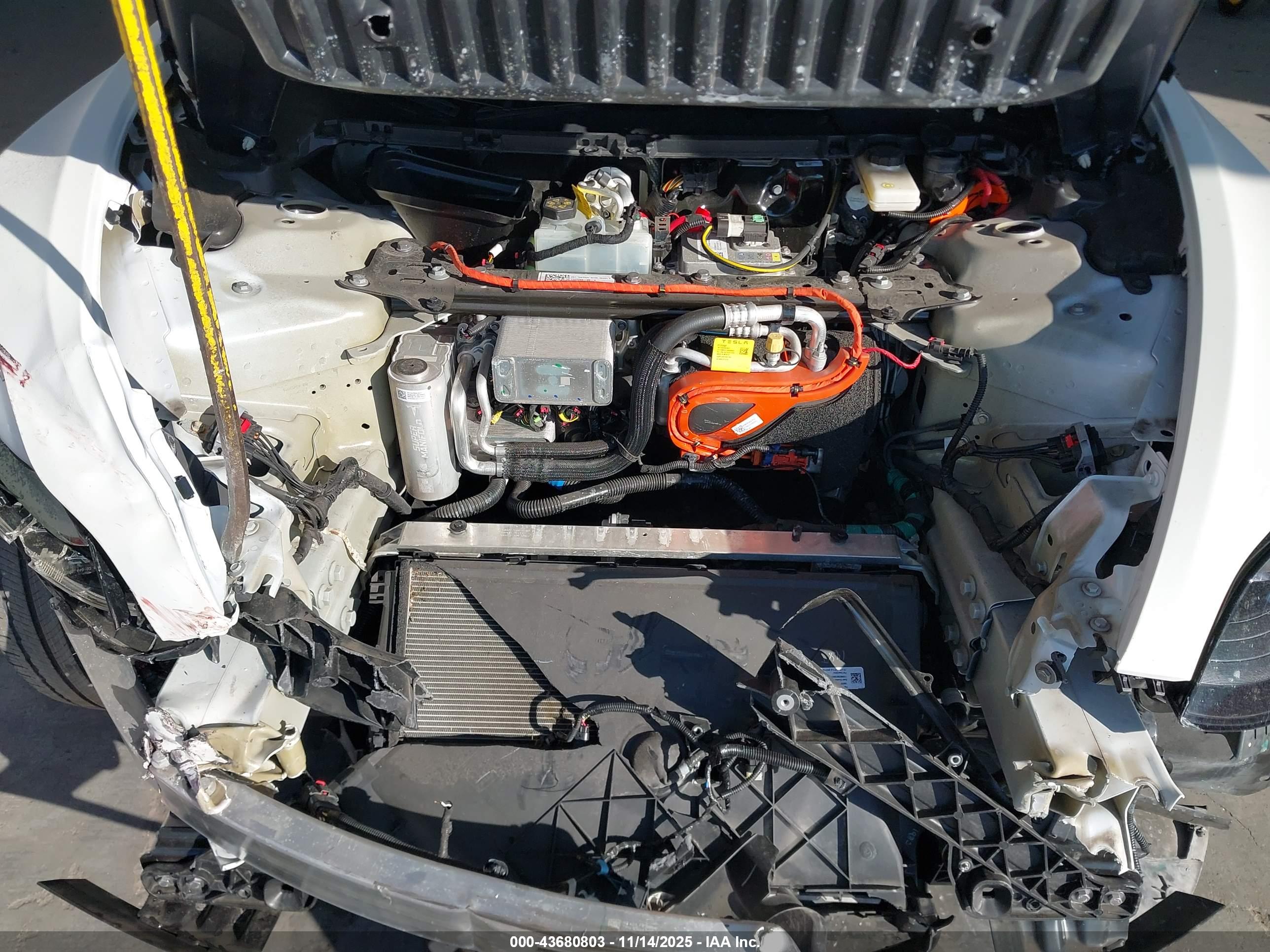 TESLA MODEL image 10