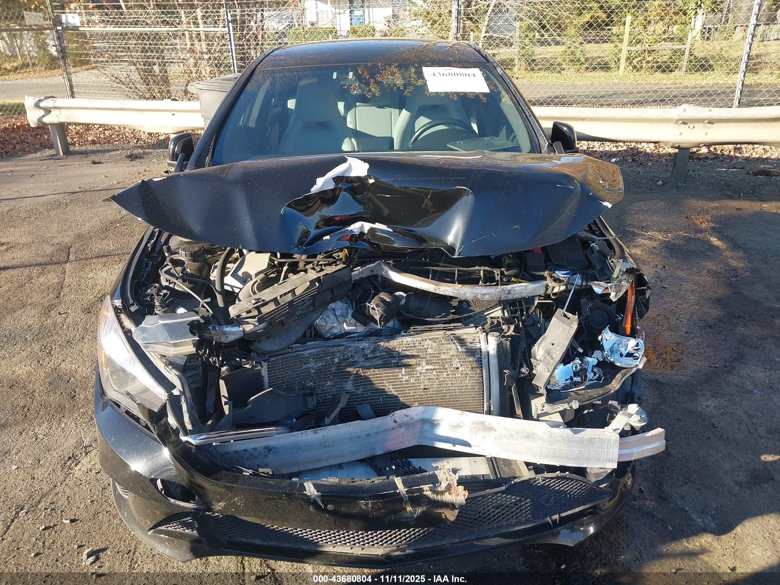 MERCEDES-BENZ CLA image 6