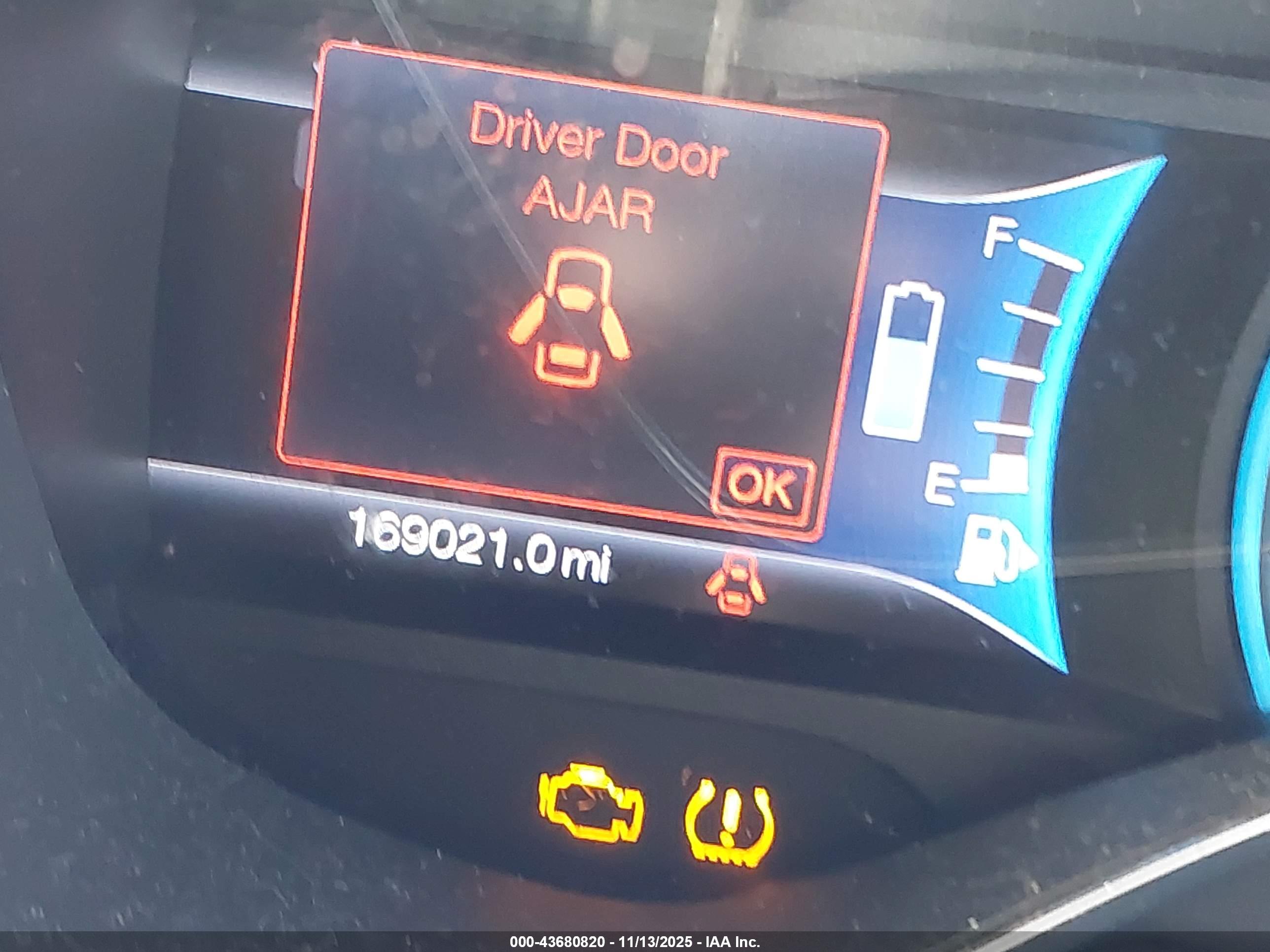 FORD C-MAX image 7