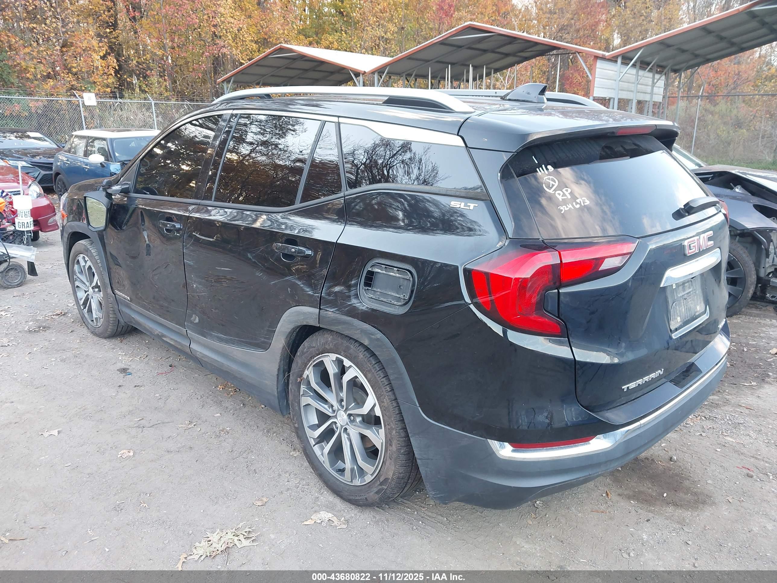 GMC TERRAIN image 3