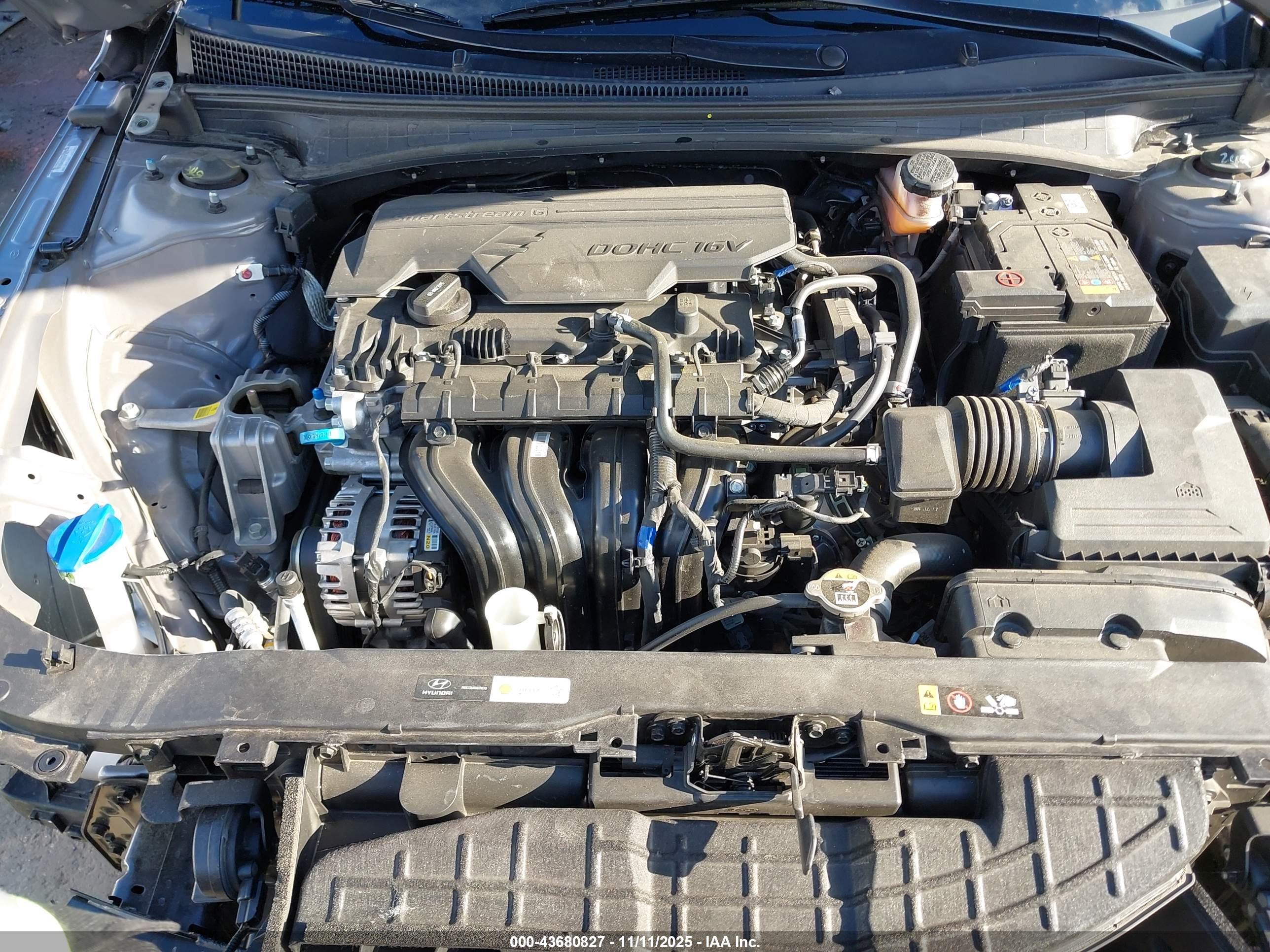 HYUNDAI ELANTRA image 10