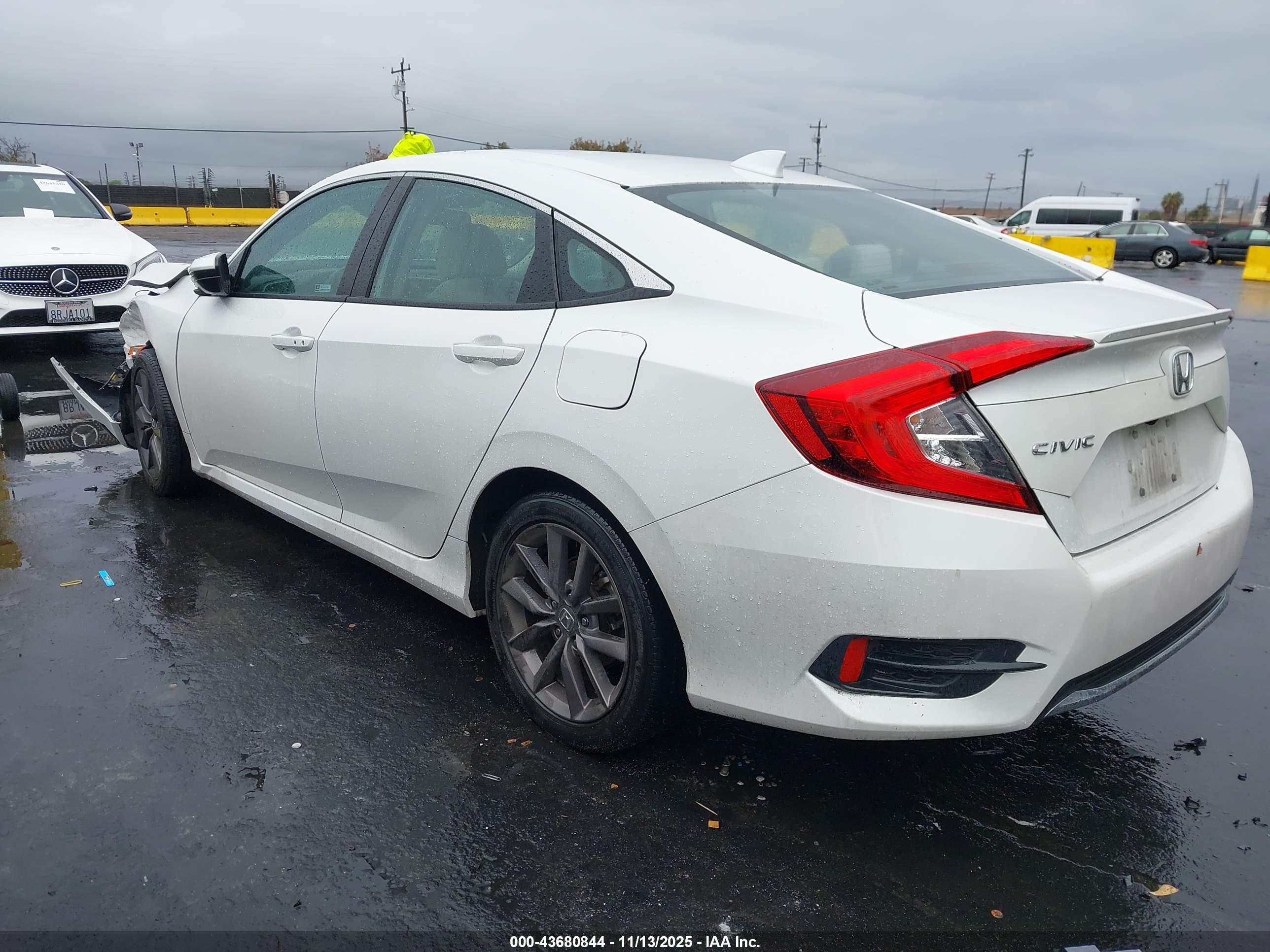 HONDA CIVIC image 3