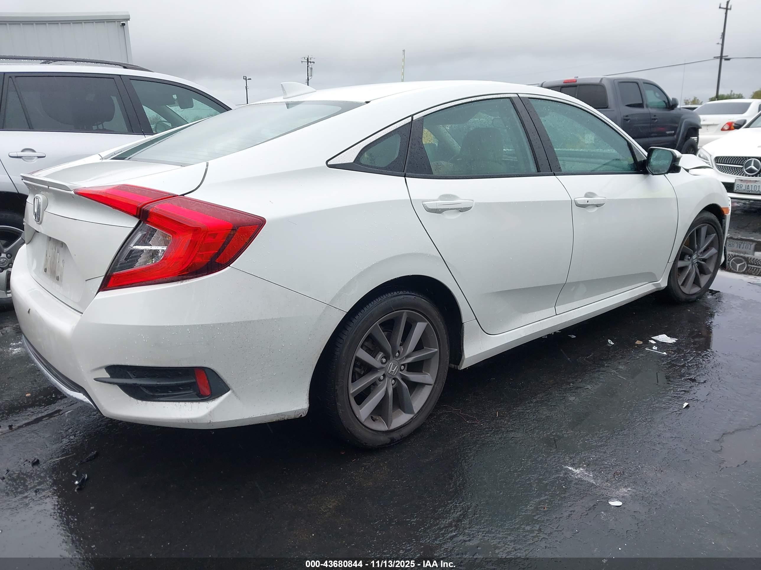 HONDA CIVIC image 4
