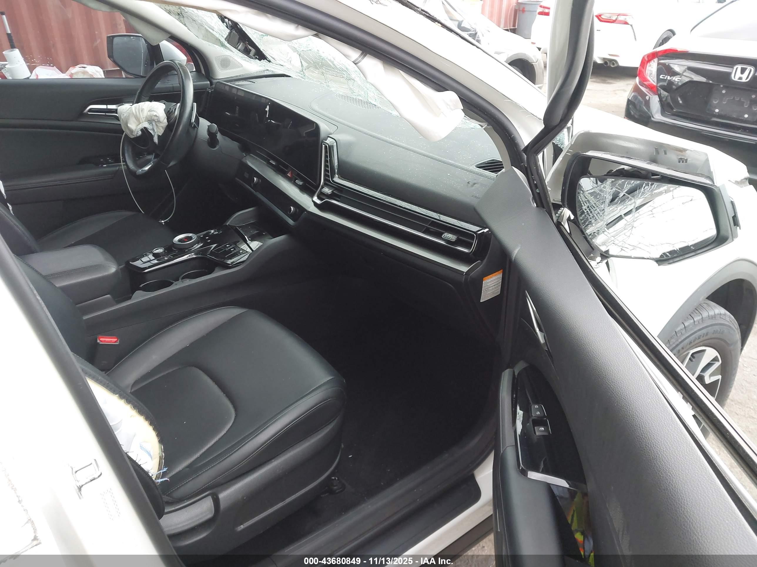 KIA SPORTAGE image 5