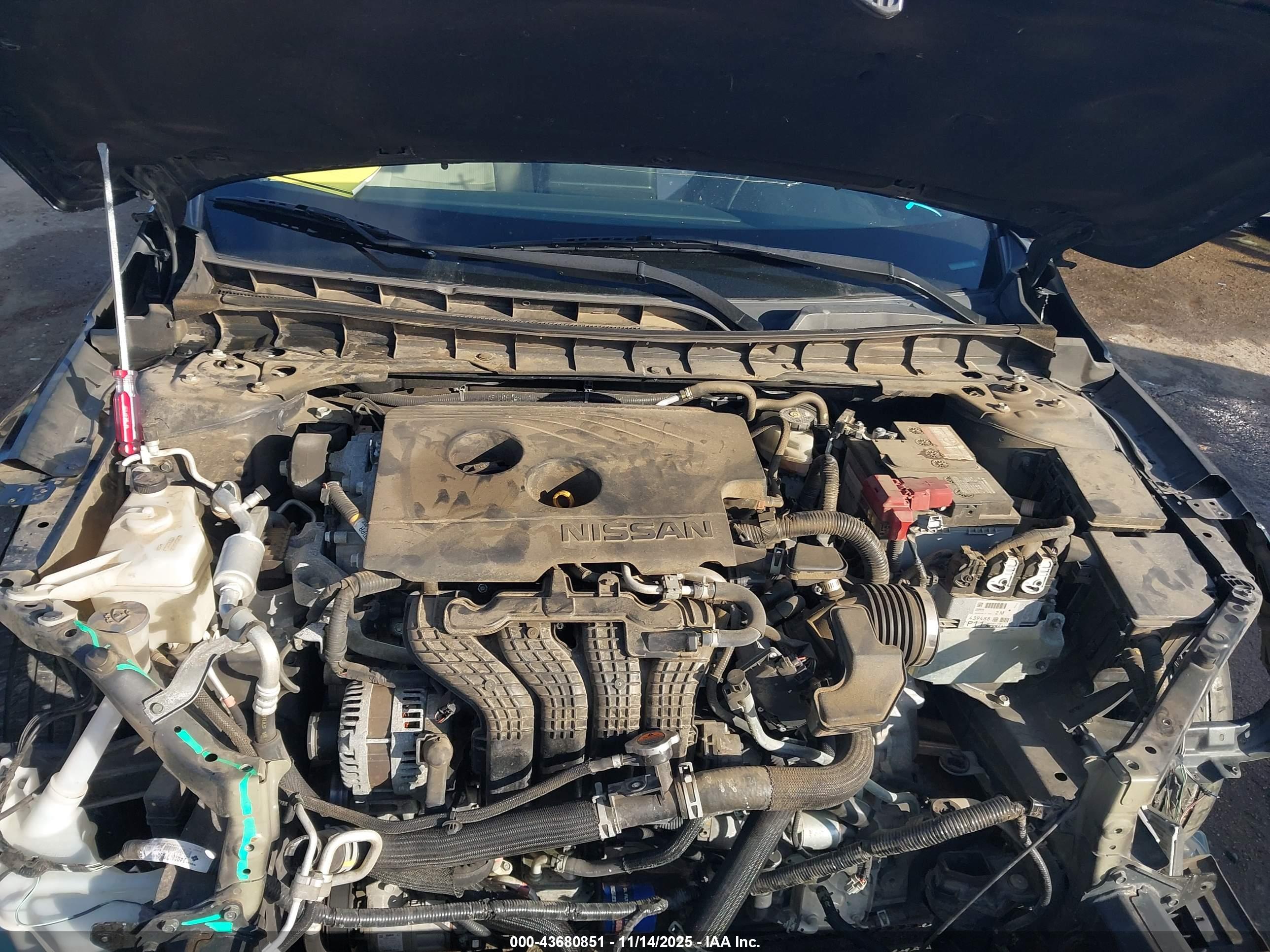 NISSAN ALTIMA image 10
