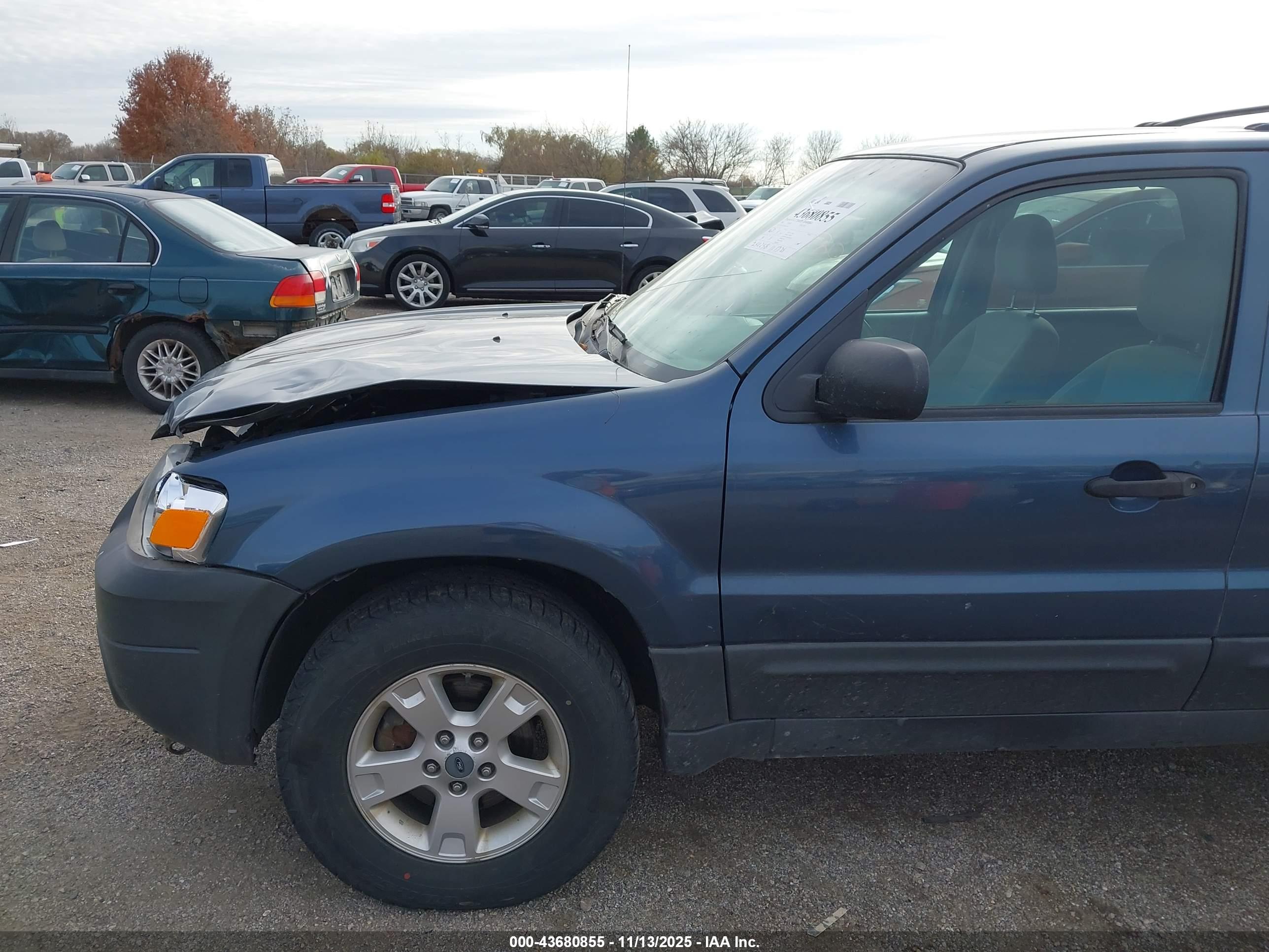 FORD ESCAPE image 6