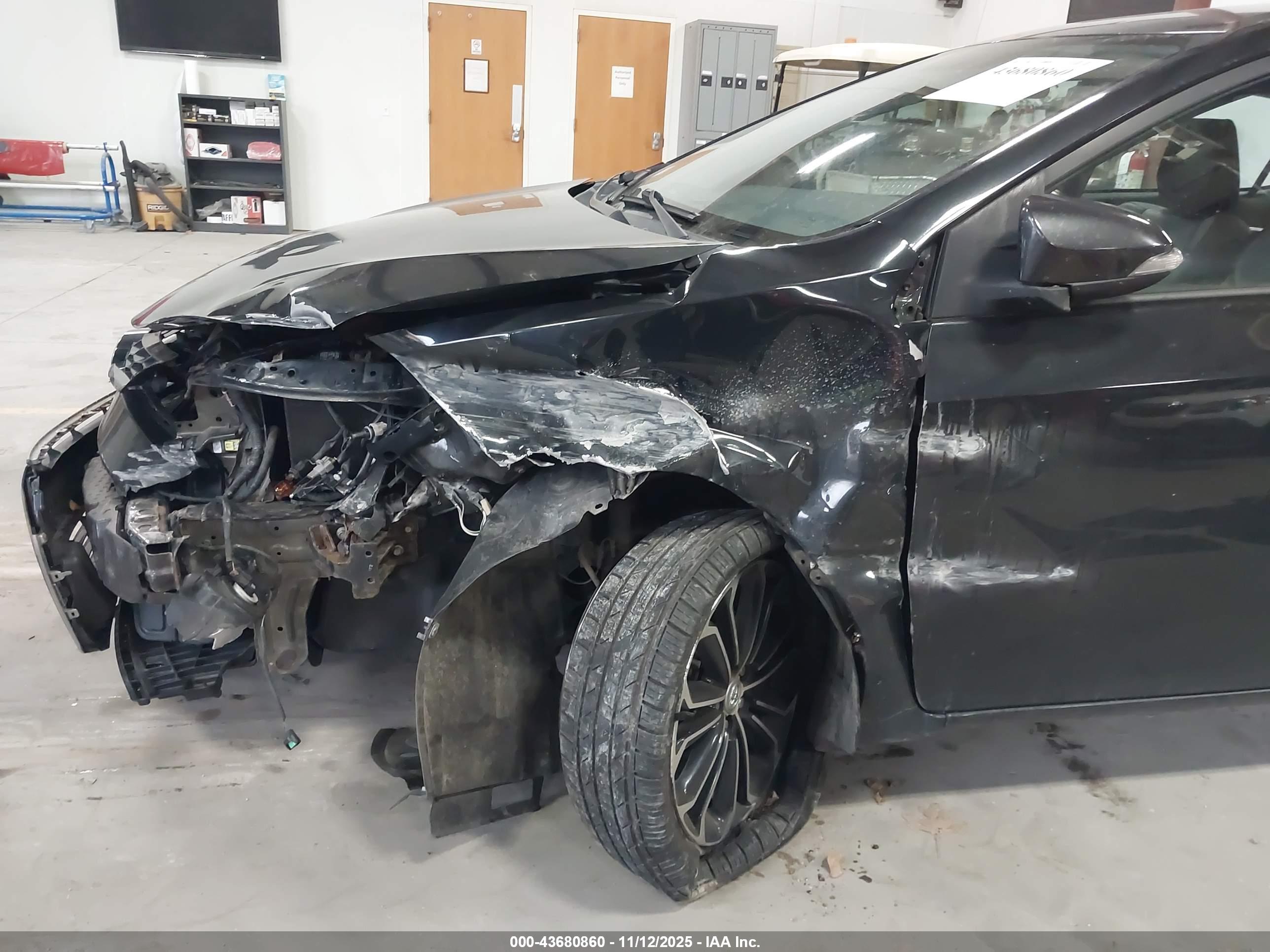 TOYOTA COROLLA image 6