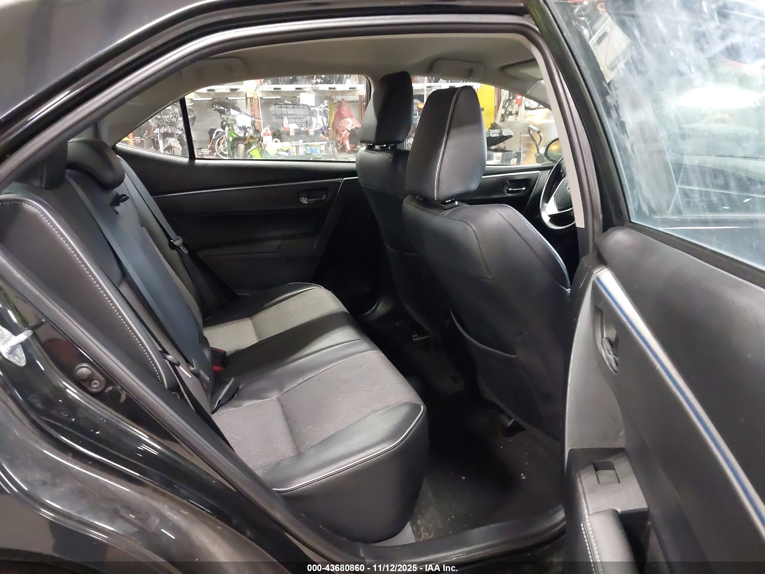 TOYOTA COROLLA image 8