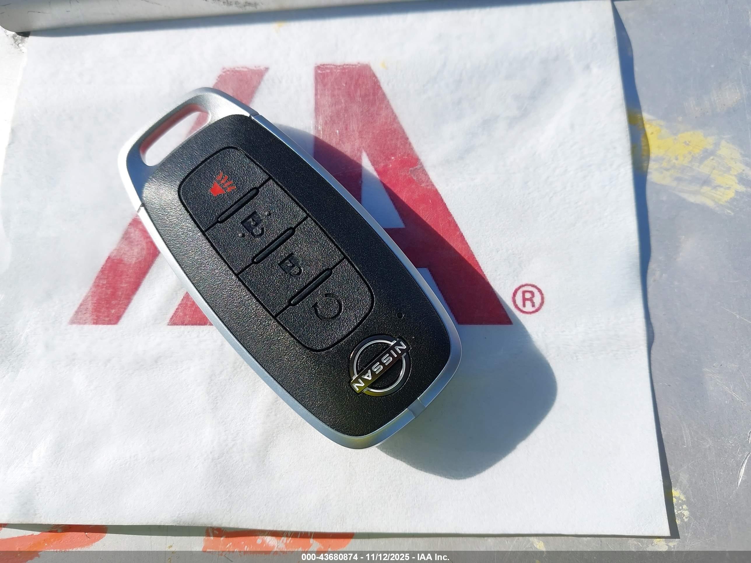 NISSAN KICKS image 11