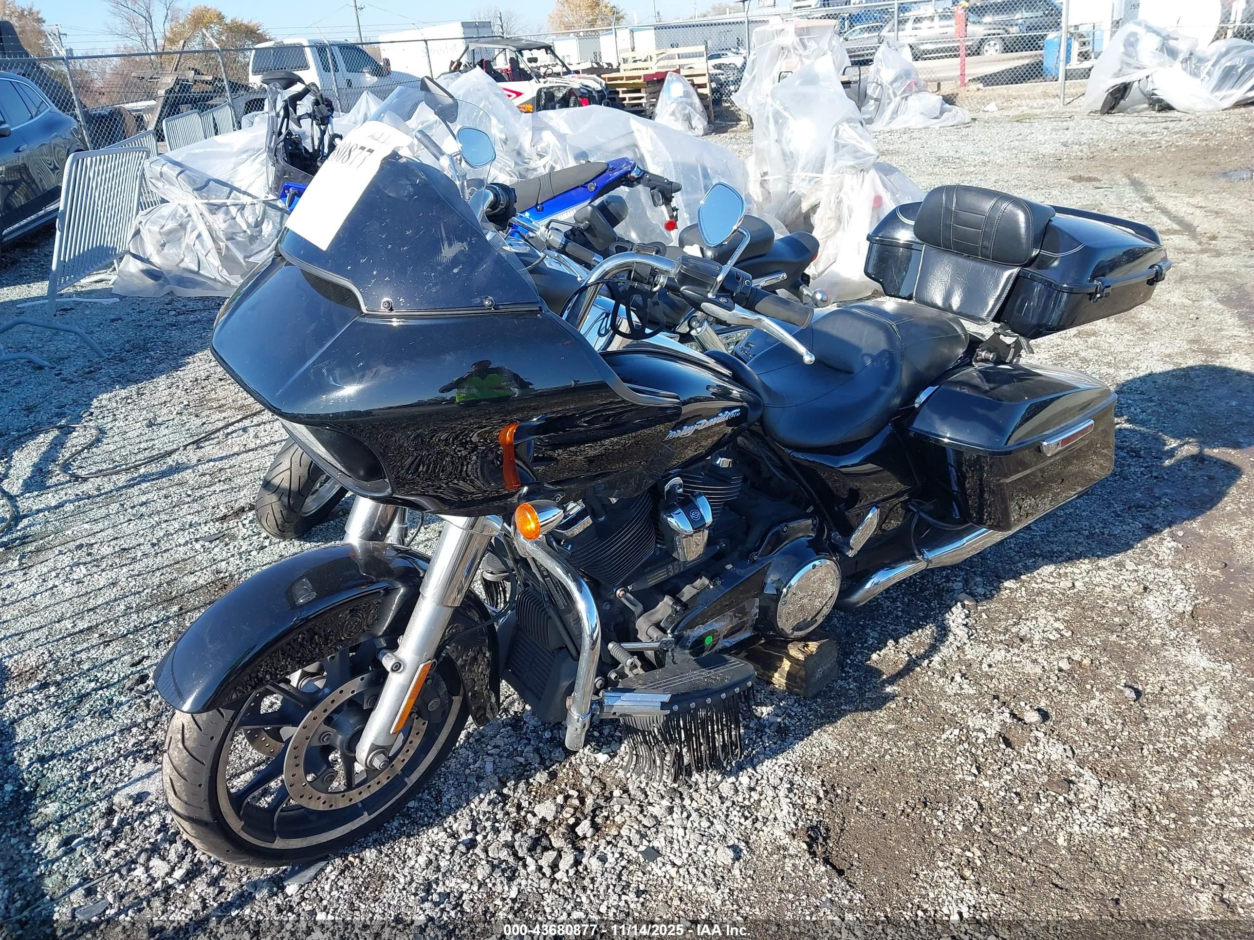 HARLEY-DAVIDSON FLTRX image 2