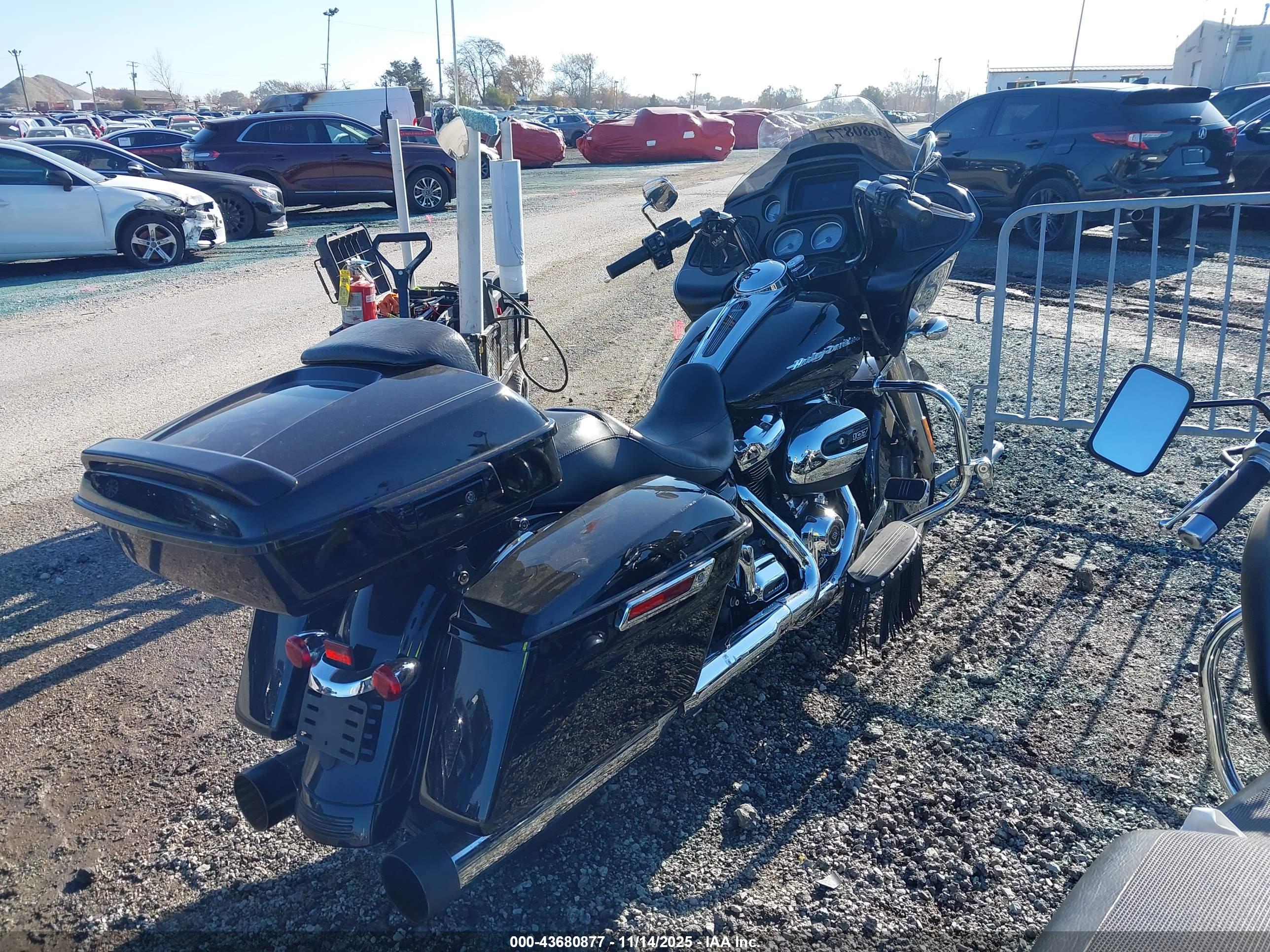 HARLEY-DAVIDSON FLTRX image 4