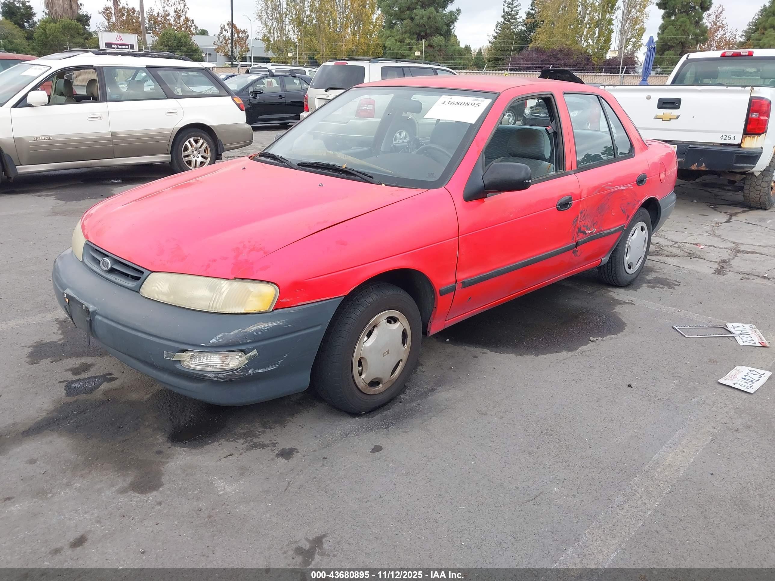 KIA SEPHIA image 2