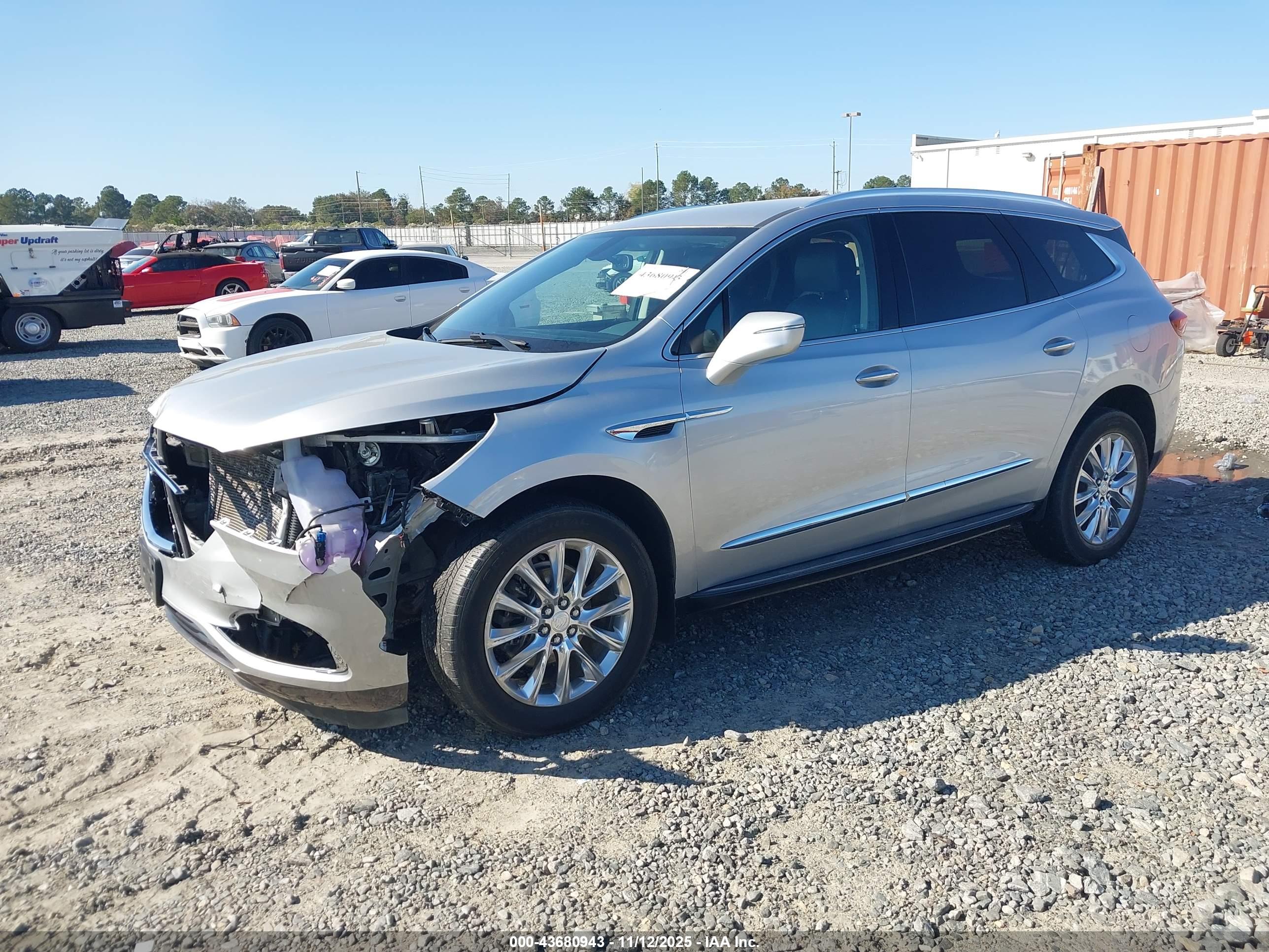 BUICK ENCLAVE image 2