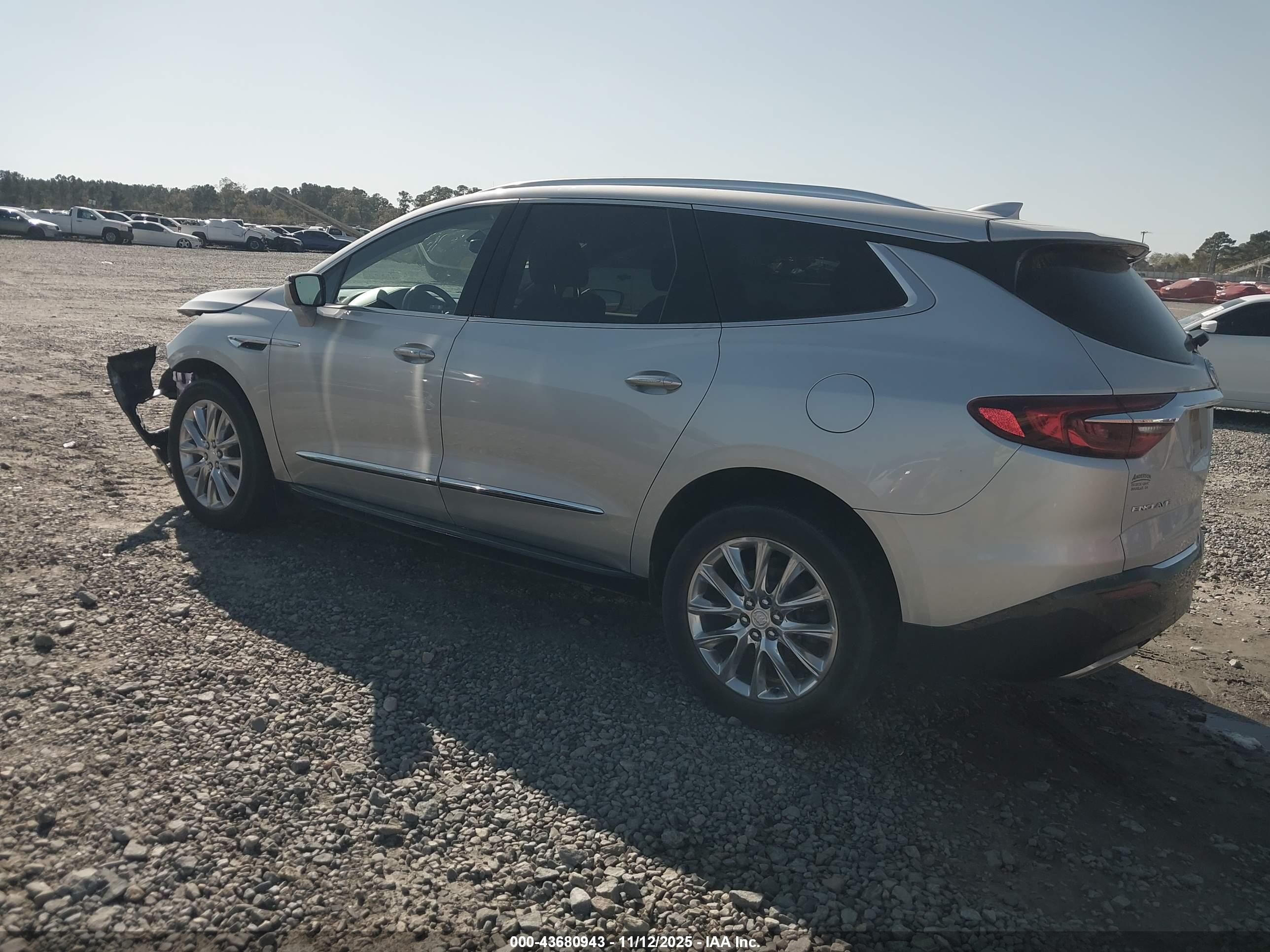 BUICK ENCLAVE image 3