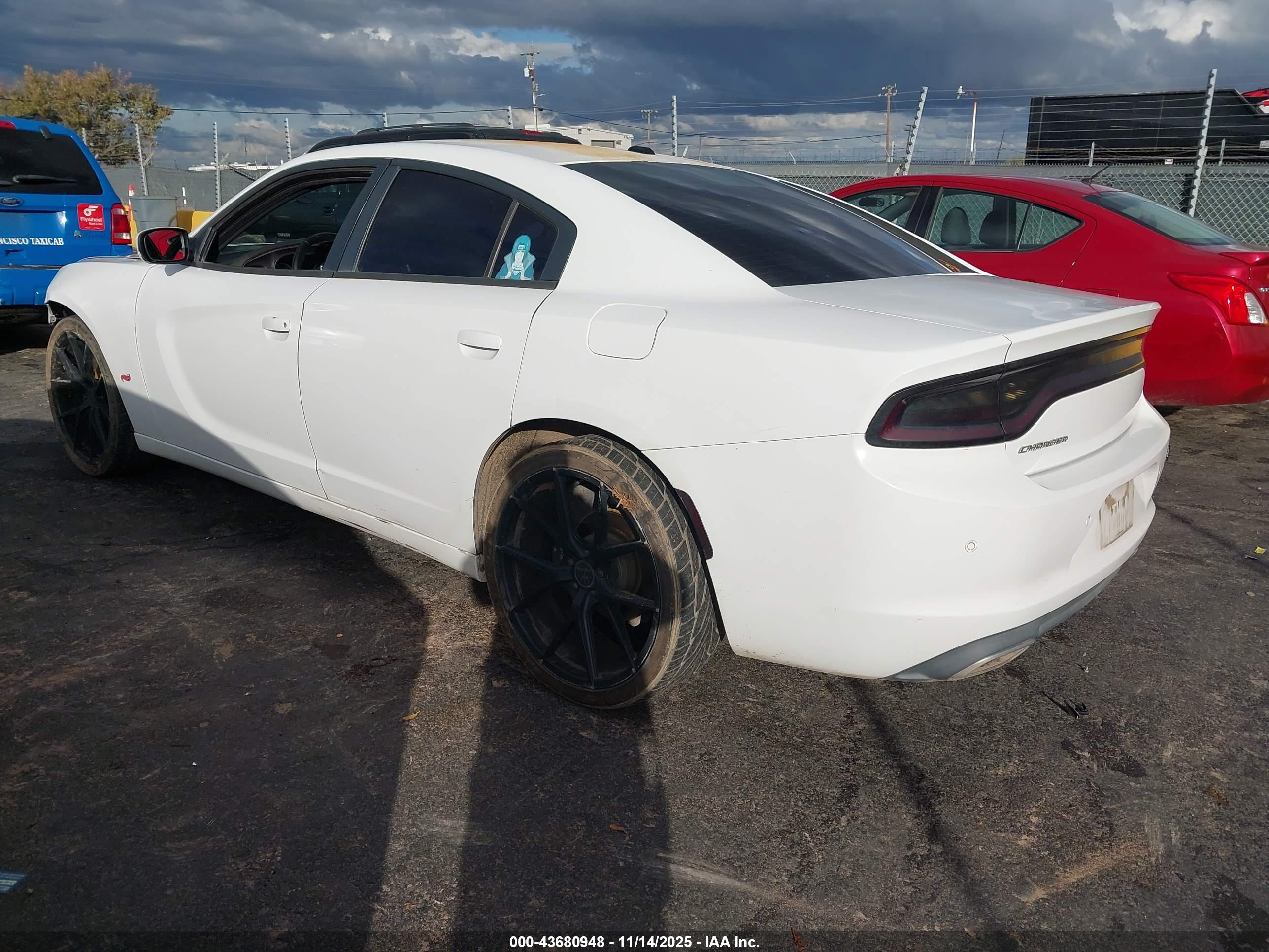DODGE CHARGER image 3