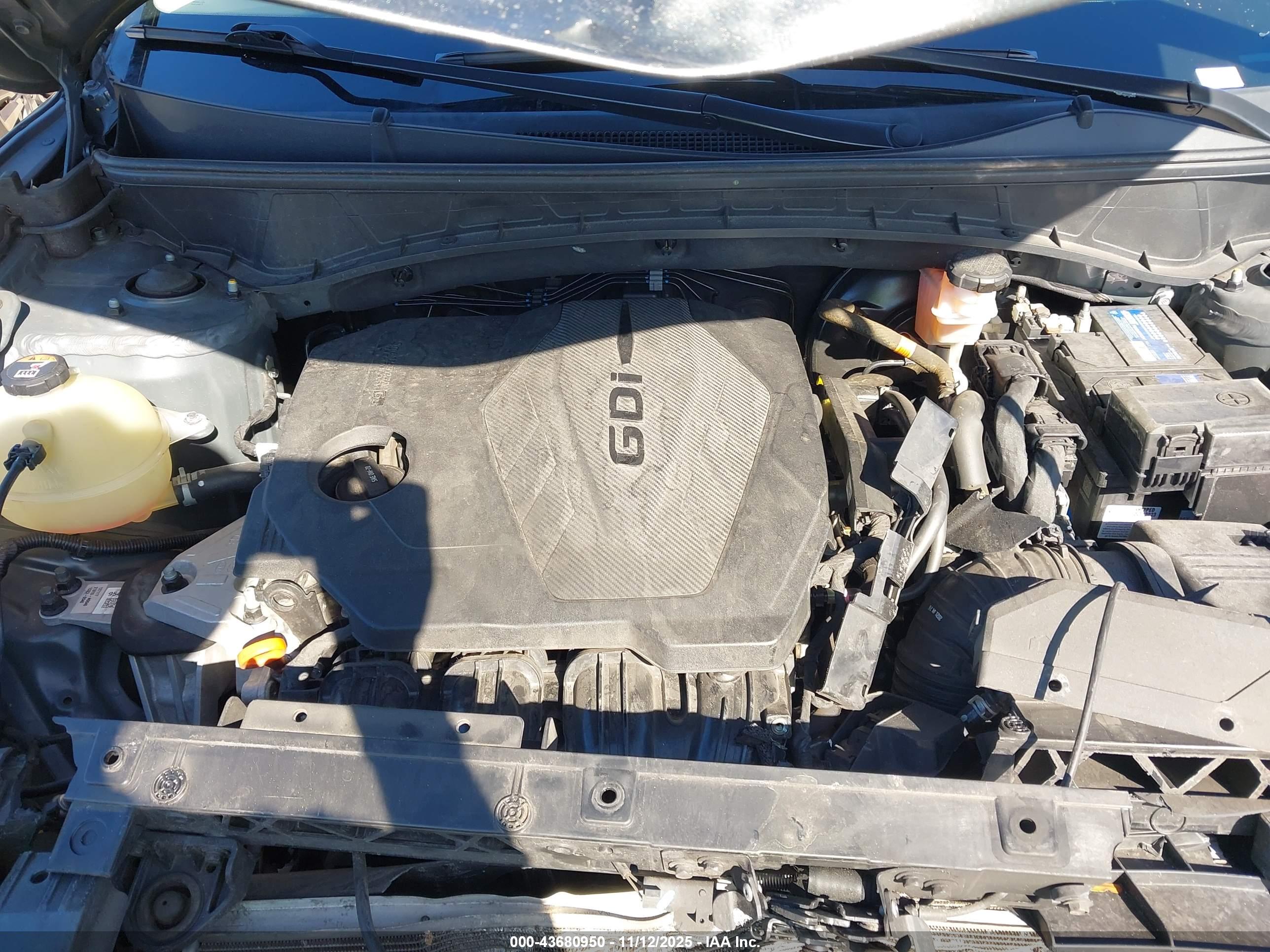 HYUNDAI TUCSON image 10