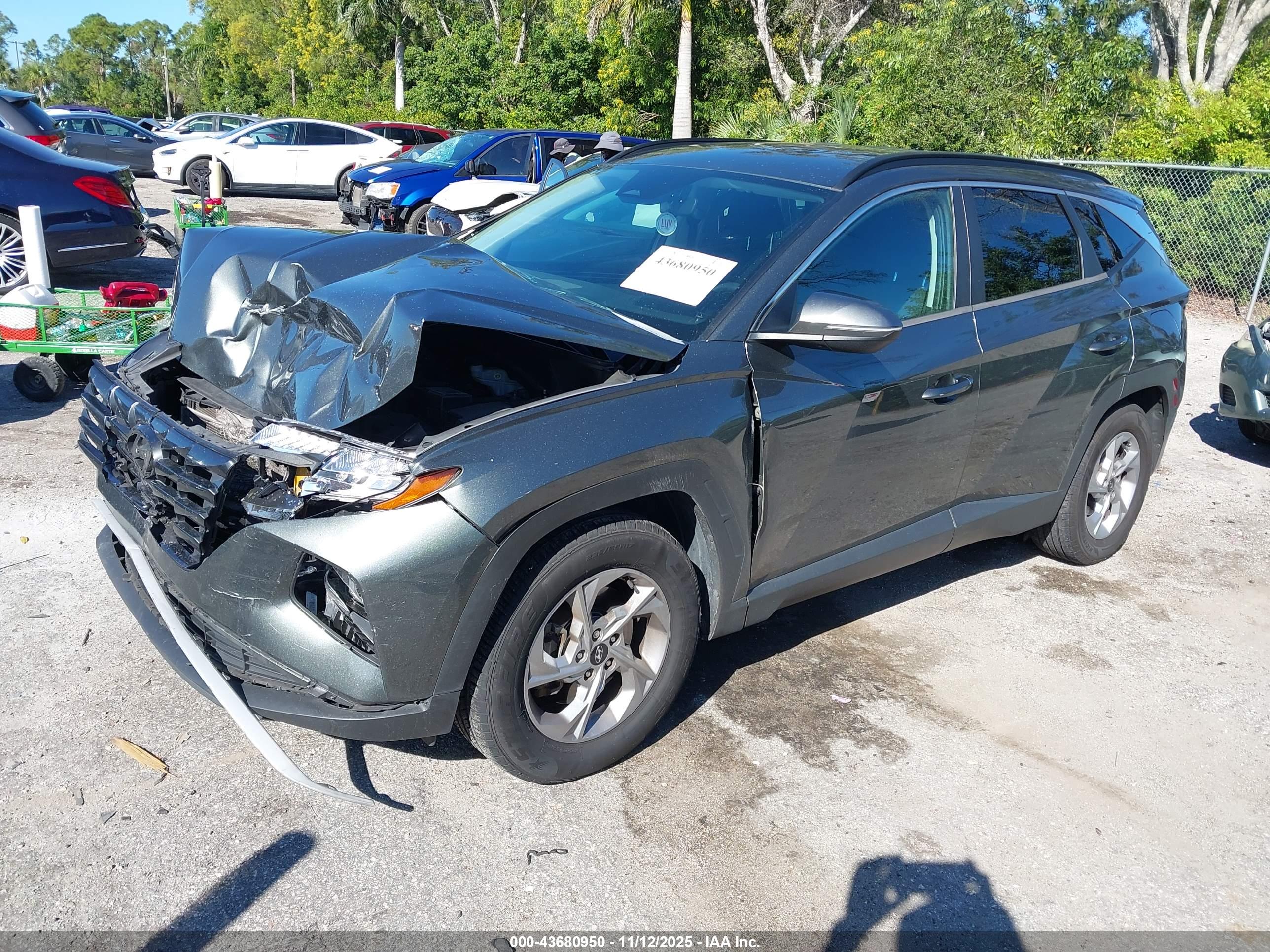 HYUNDAI TUCSON image 2