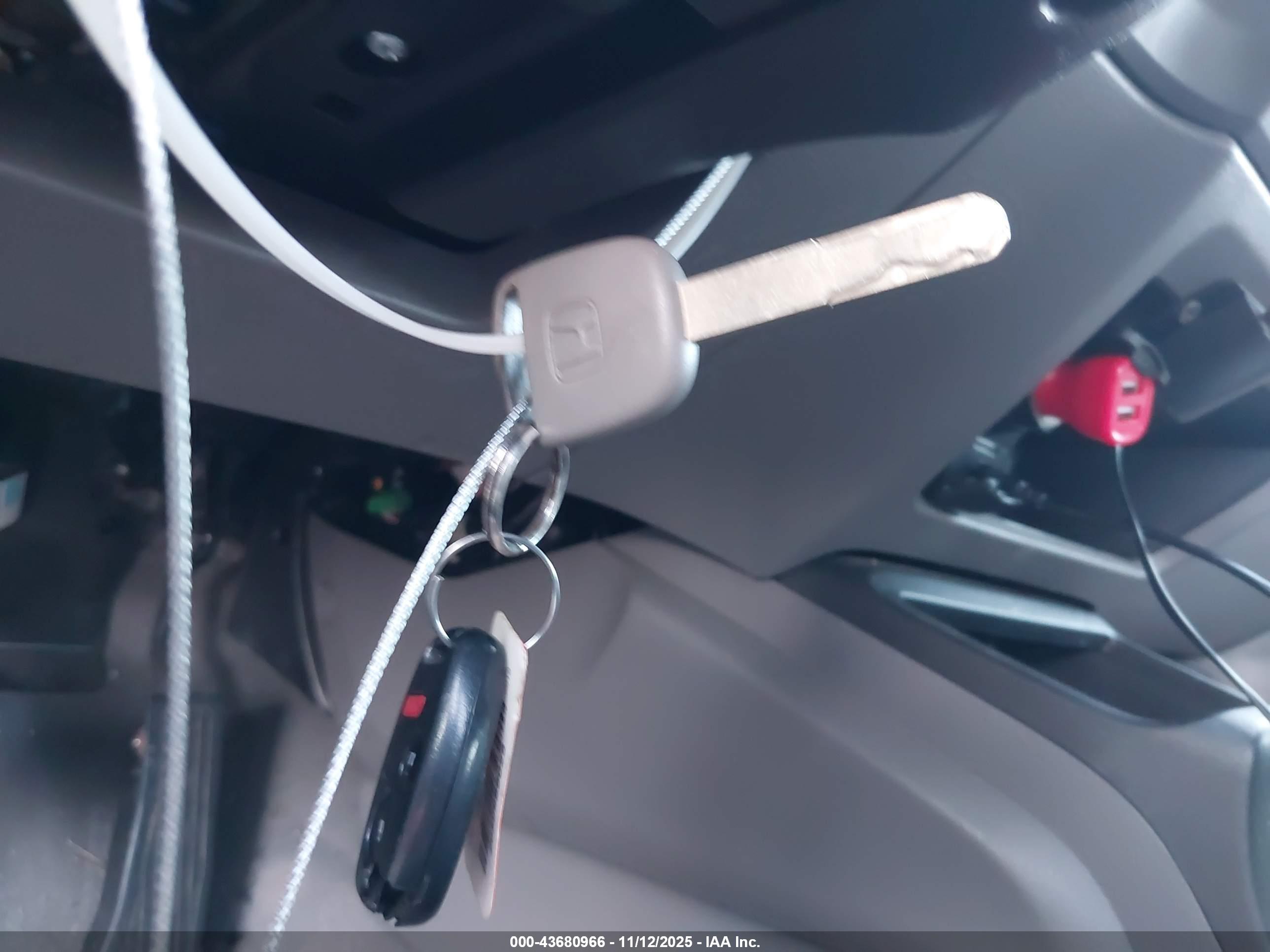 HONDA CIVIC image 11