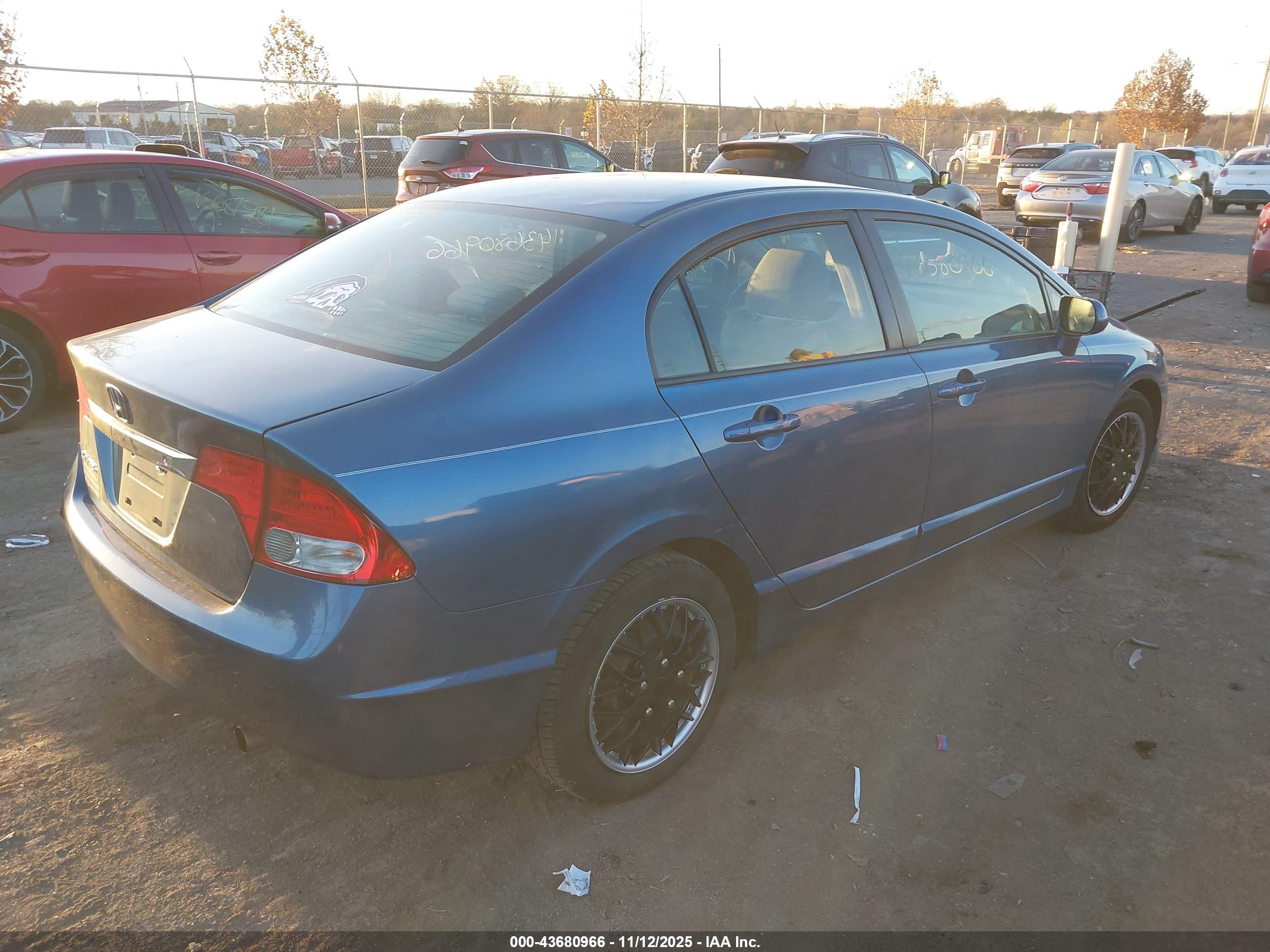 HONDA CIVIC image 4