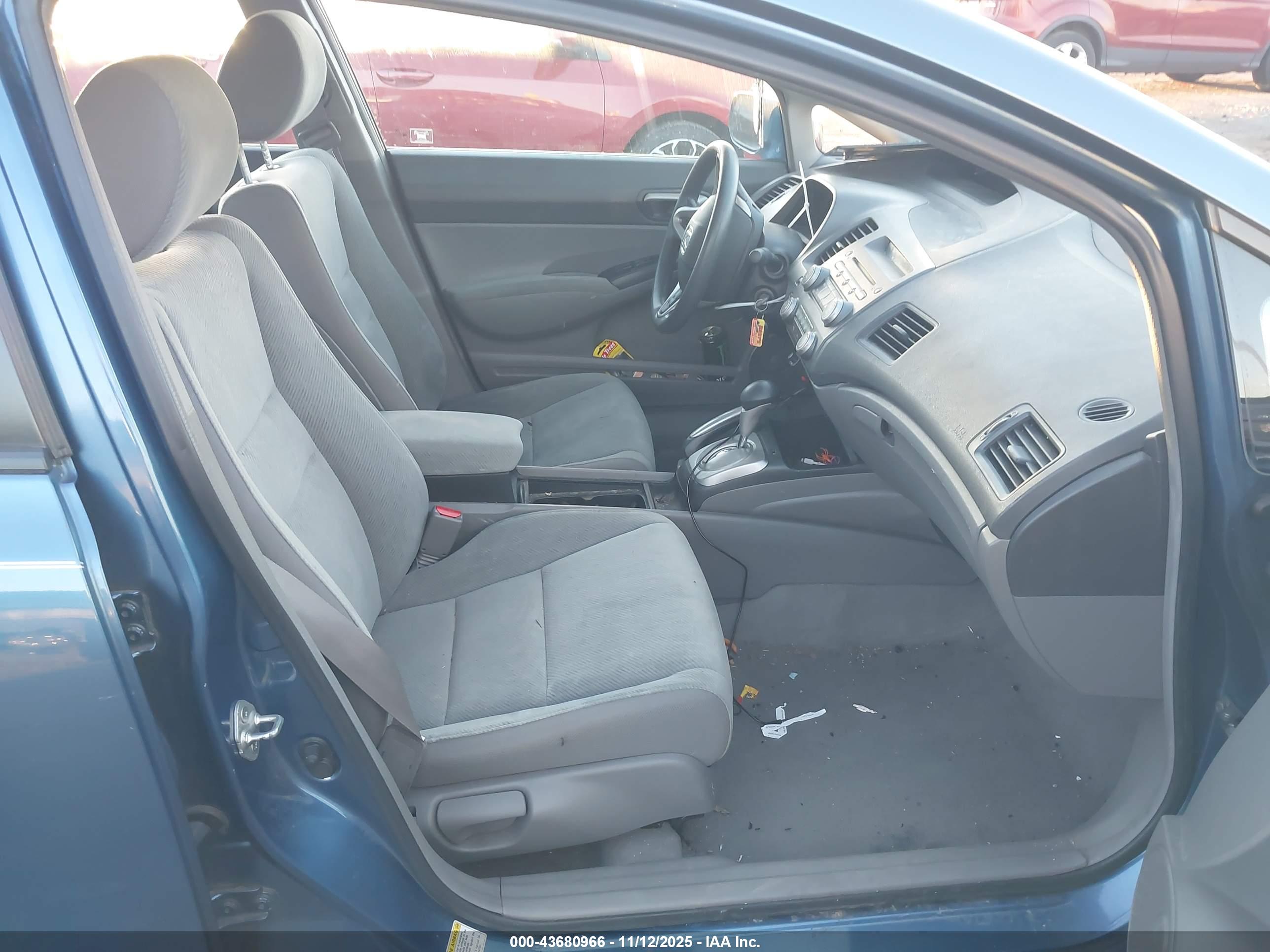 HONDA CIVIC image 5