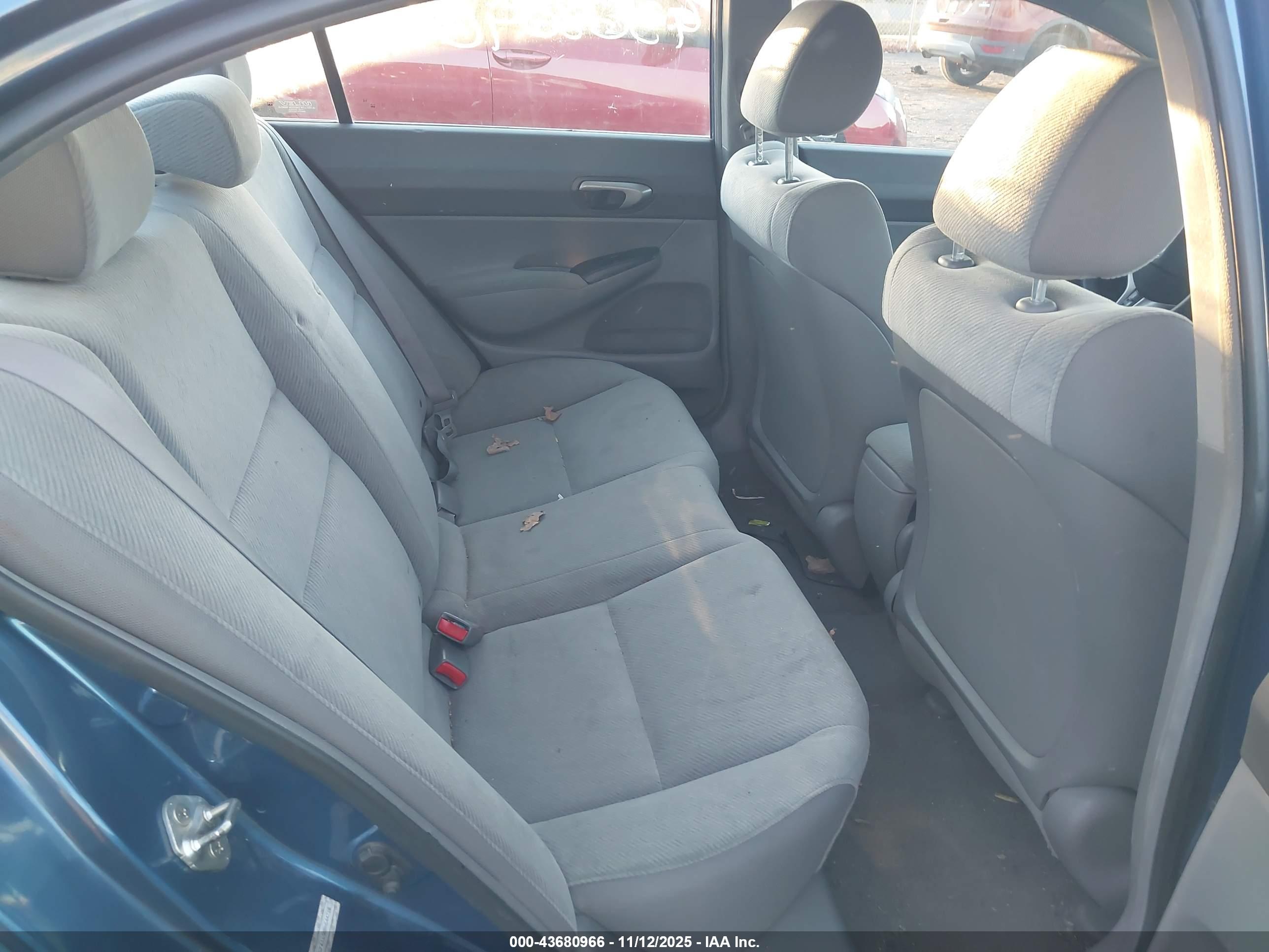 HONDA CIVIC image 8