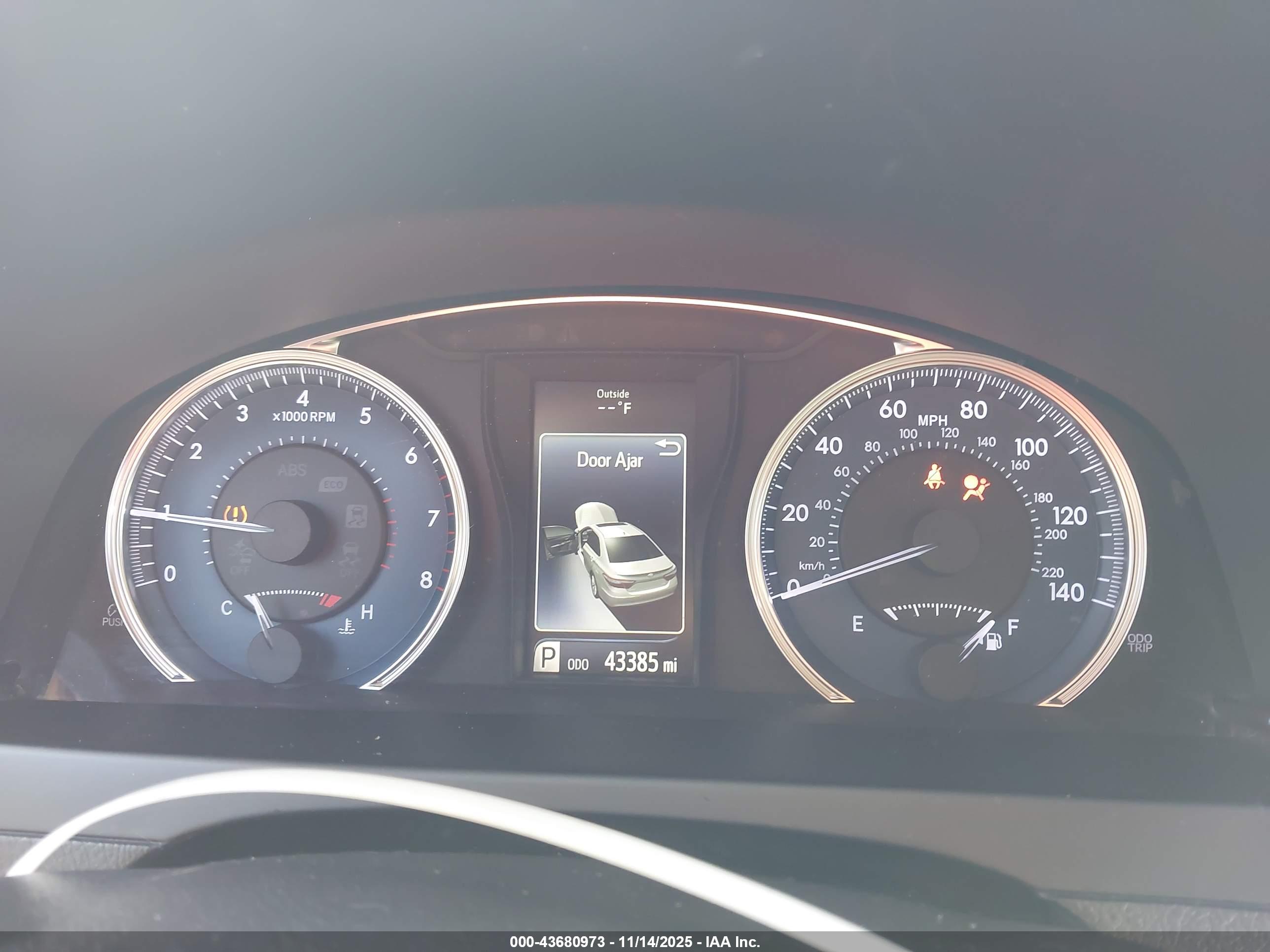 TOYOTA CAMRY image 7