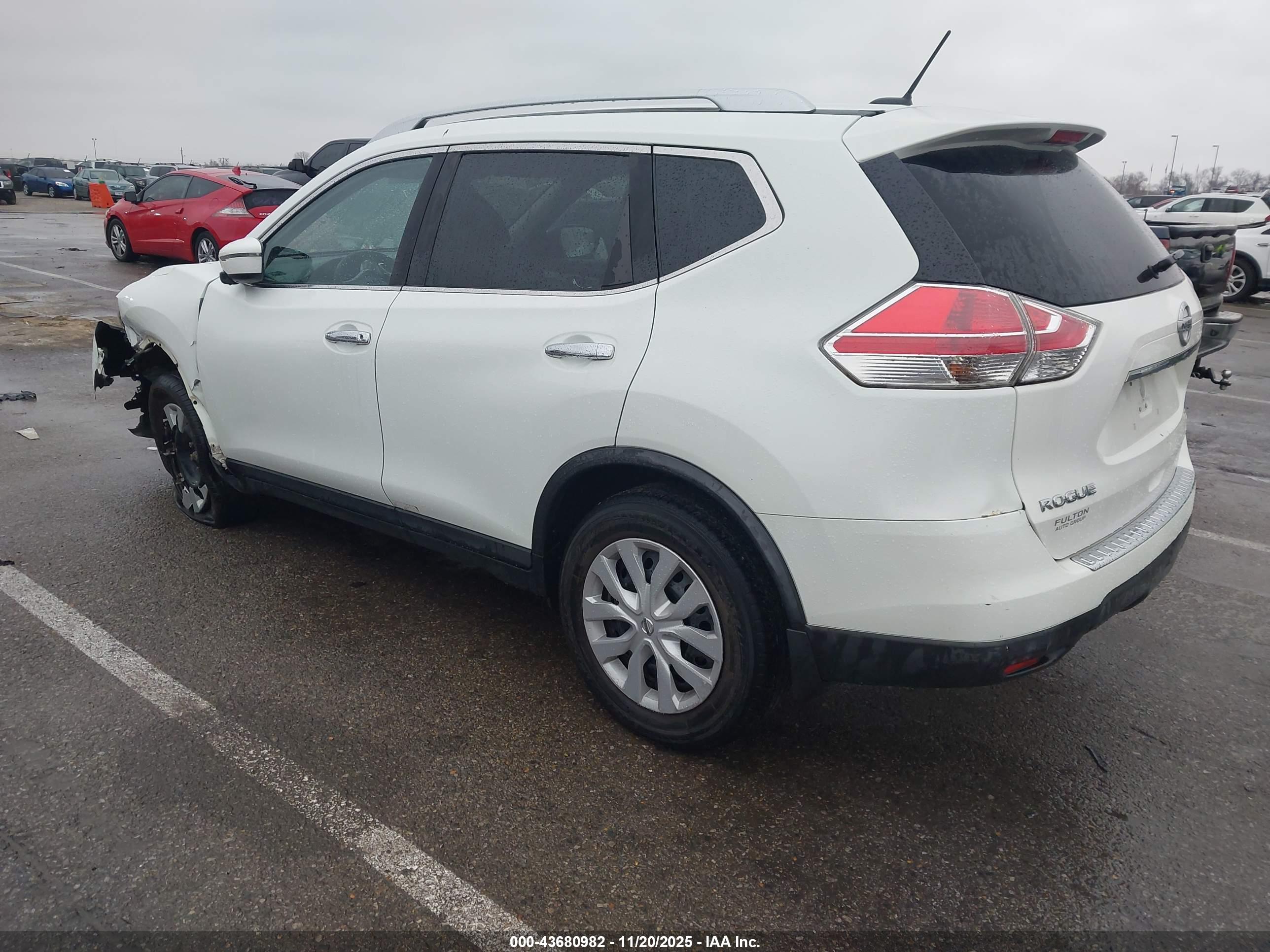 NISSAN ROGUE image 3