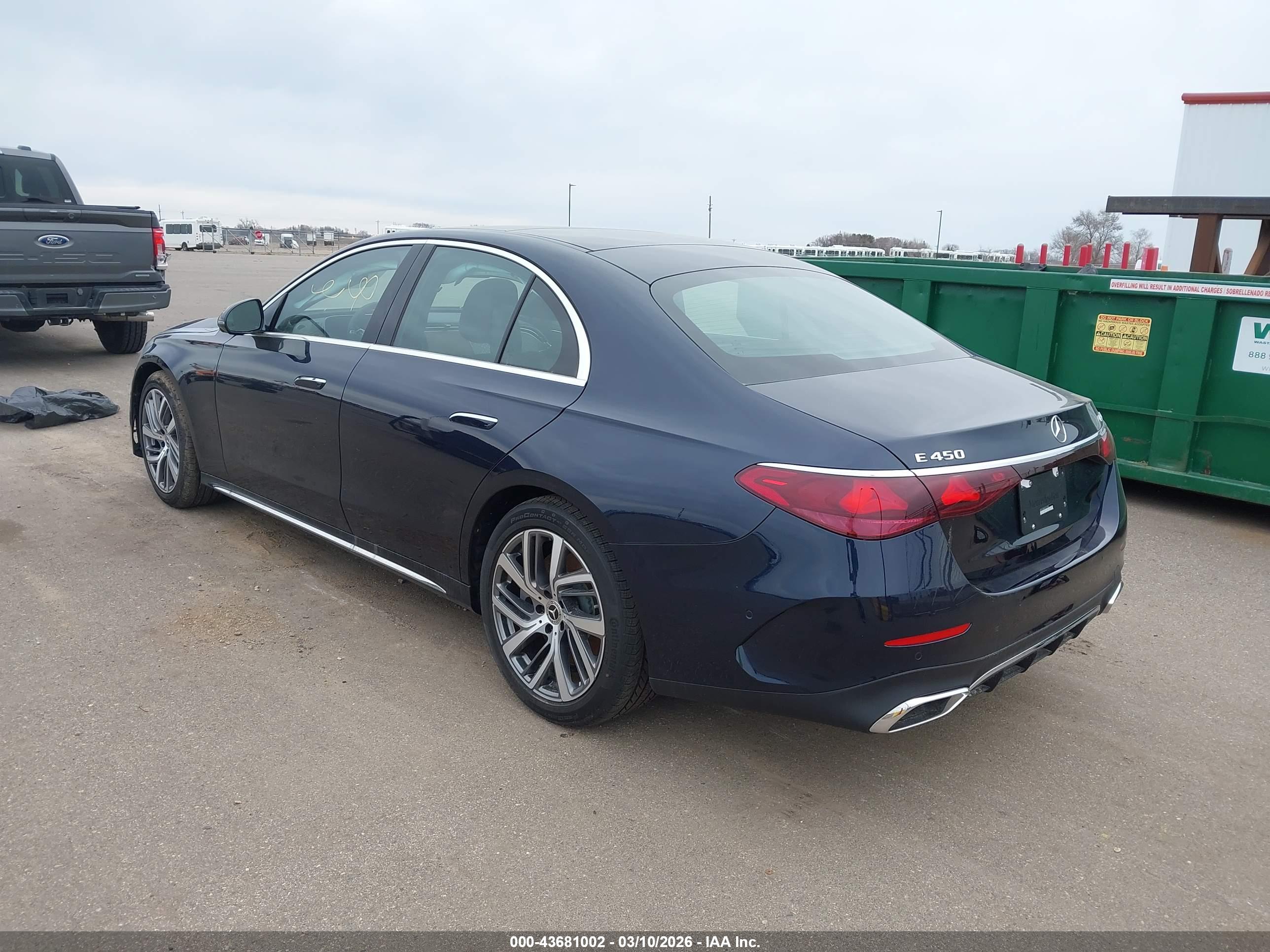 MERCEDES-BENZ E image 3